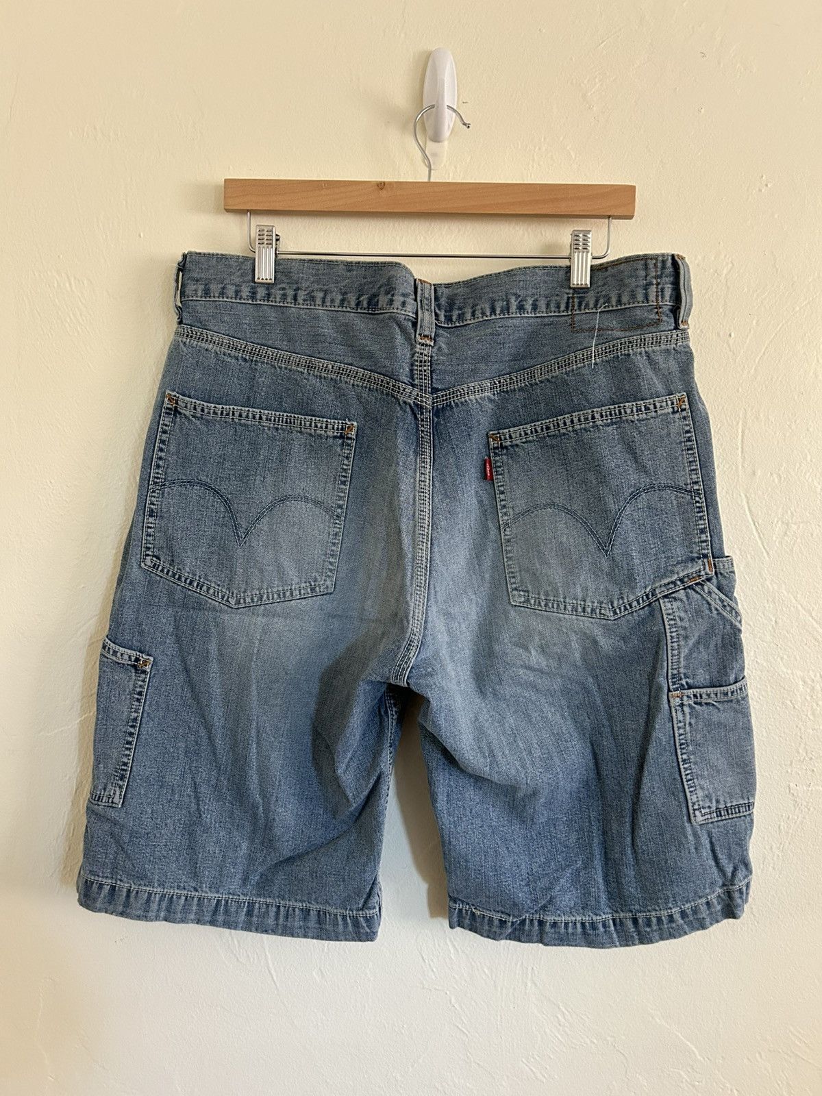 Levi's Levi's Carpenter Denim Shorts Size US 36 / EU 52 - 2 Thumbnail