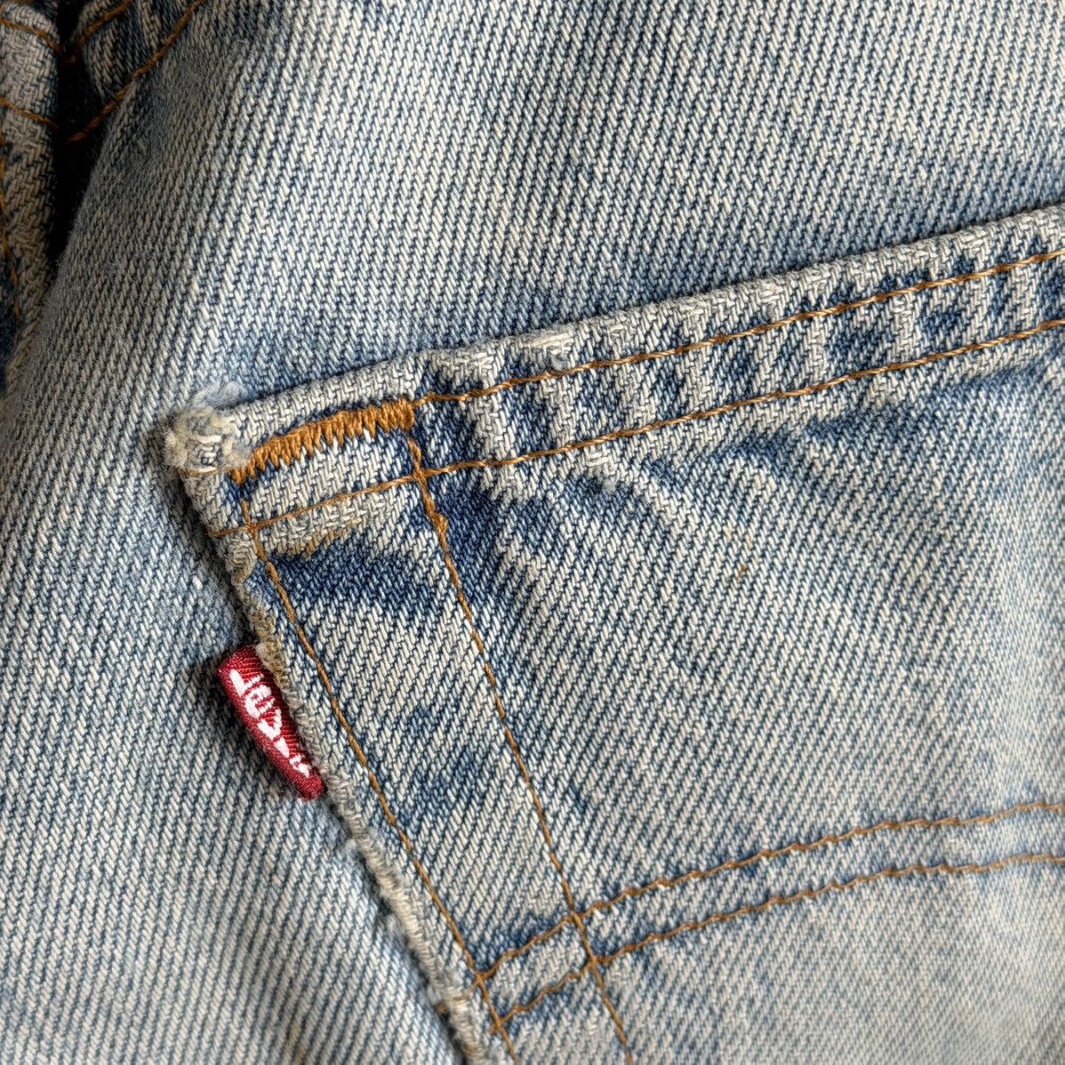 Levi's Vintage Levis Light Wash Thrashed Repair Denim Size US 29 - 7 Thumbnail