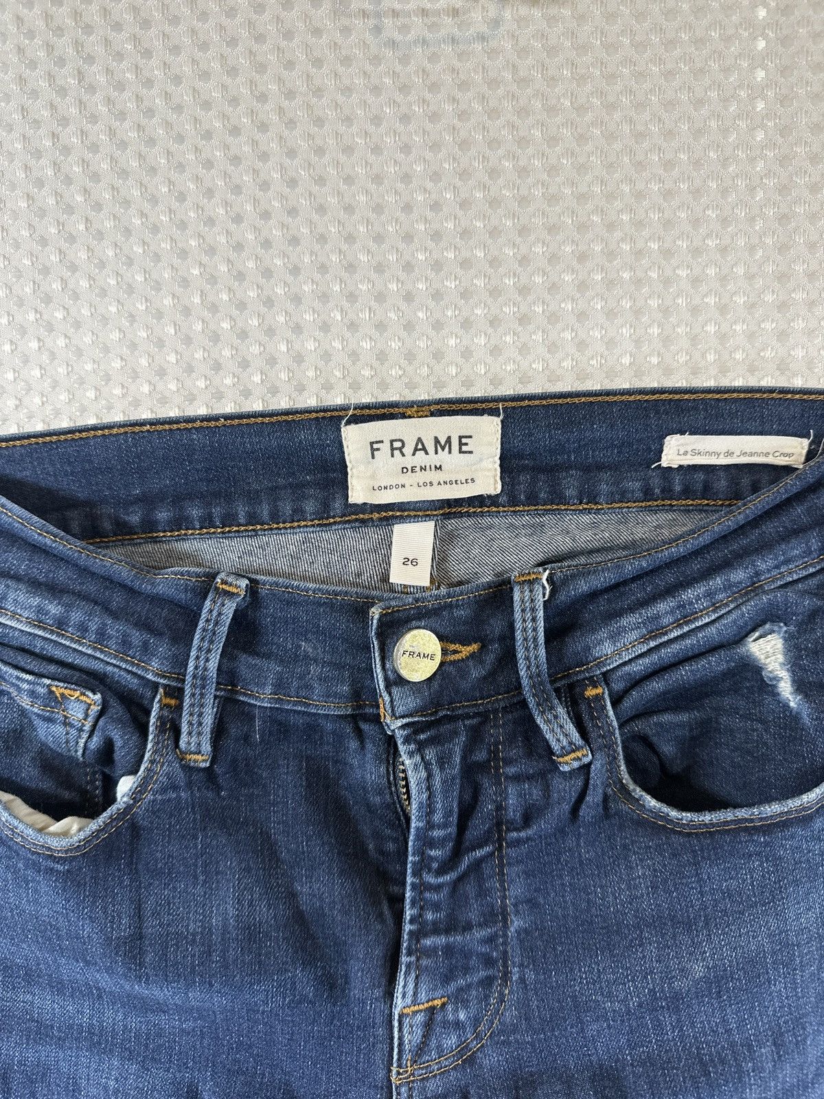 Frame Frame Le Skinny De Jeanne Crop Reverse V-Cuff Size 26" / US 2 / IT 38 - 6 Thumbnail