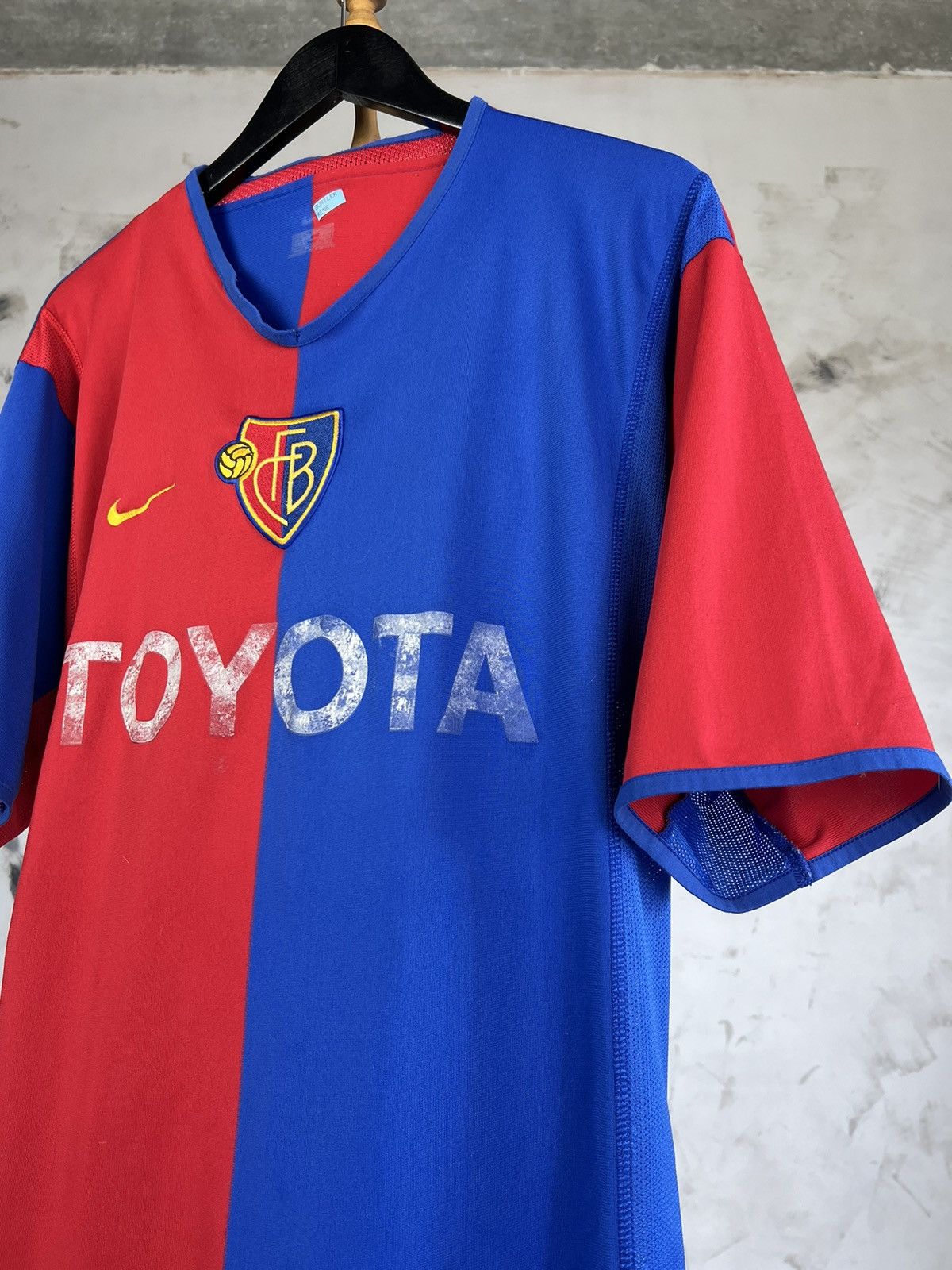 Vintage Vintage Basel Toyota 2002 Jersey Shirt Size L - XL Size US L / EU 52-54 / 3 - 3 Thumbnail