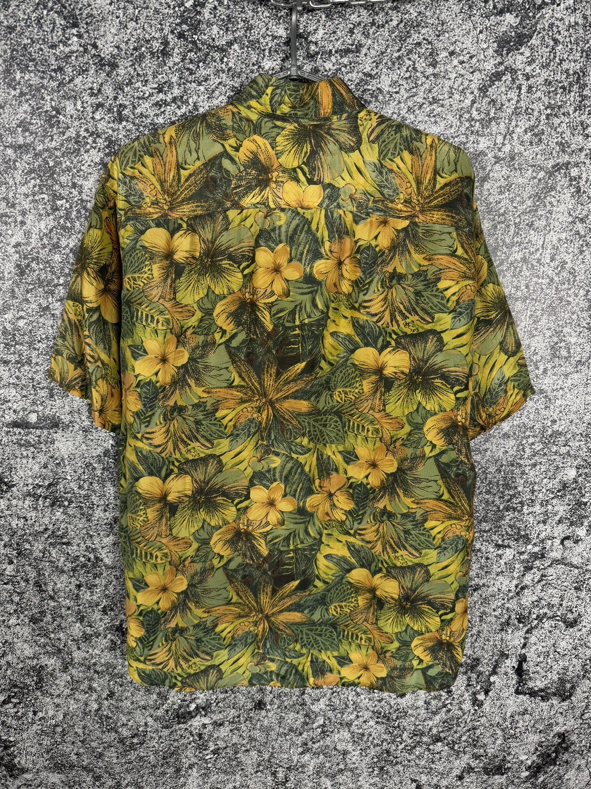 Vintage Anyway Silk Hawaiian Shirt Floral Tropical Short Sleeve Sz M Size US M / EU 48-50 / 2 - 8 Thumbnail
