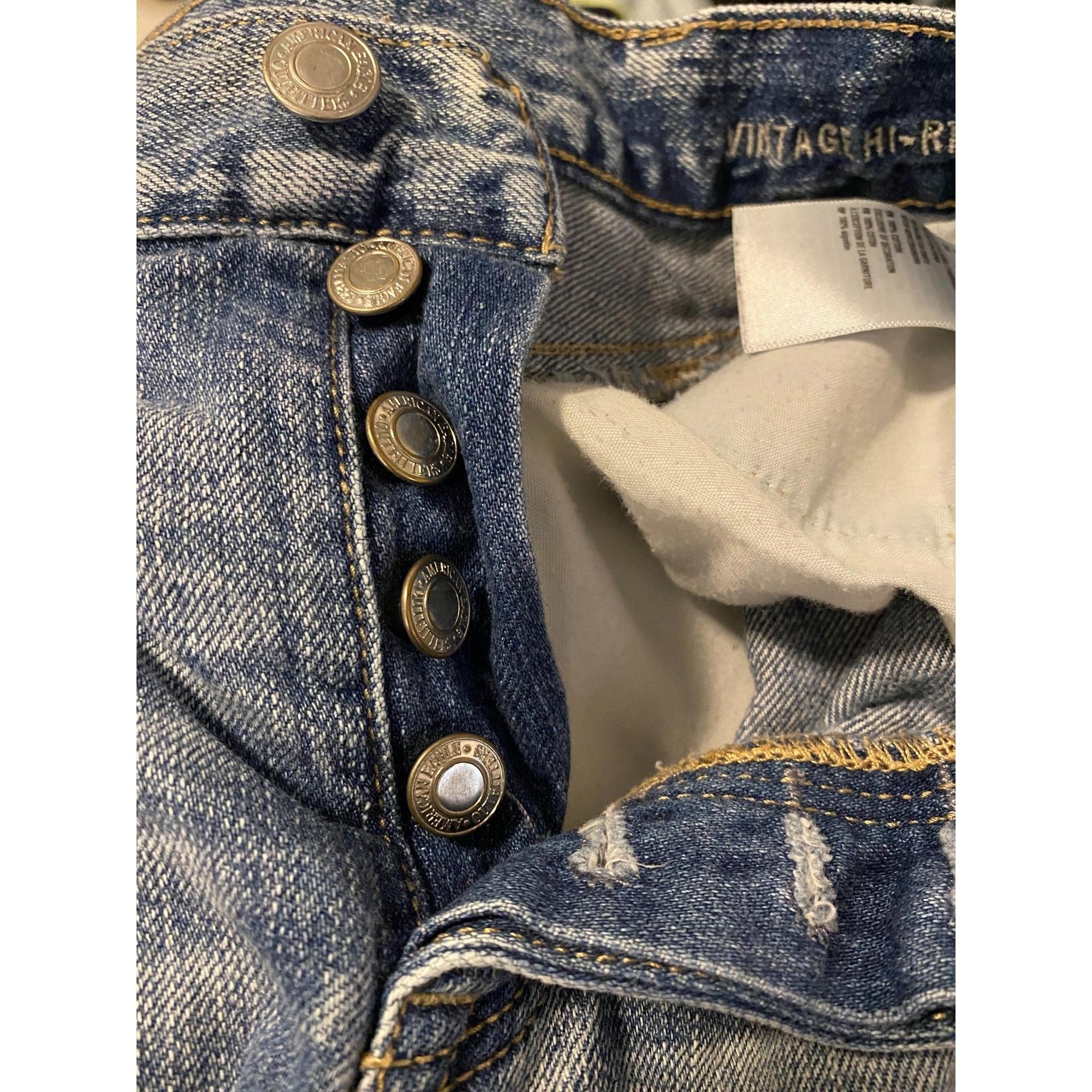 American Eagle Outfitters AMERICAN EAGLE VINTAGE HI-RISE FESTIVAL RETRO CUTOFF SHORTS Size 25" / US 0 / IT 36 - 5 Thumbnail