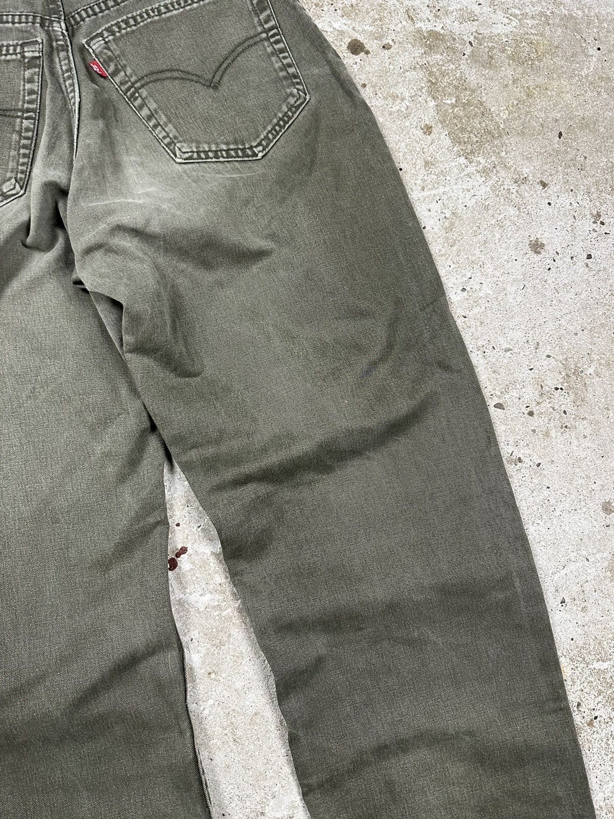 Levi's × Vintage Vintage 90s Levi’s Distressed Khaki Denim Pants Relaxed Size US 28 / EU 44 - 13 Thumbnail