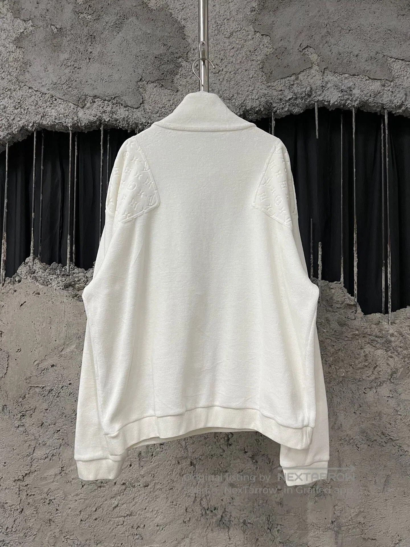 Louis Vuitton louis vuitton velvet half-zip sweatshirt. Size US L / EU 52-54 / 3 - 2 Thumbnail