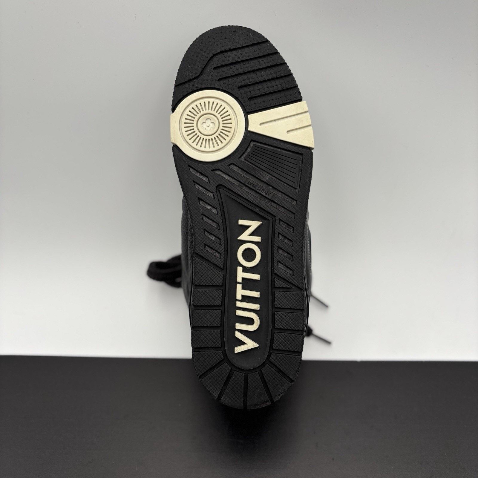 Louis Vuitton Louis Vuitton Skate ' Black ' | EXCELLENT CONDITION Size US 9.5 / EU 42-43 - 17 Thumbnail