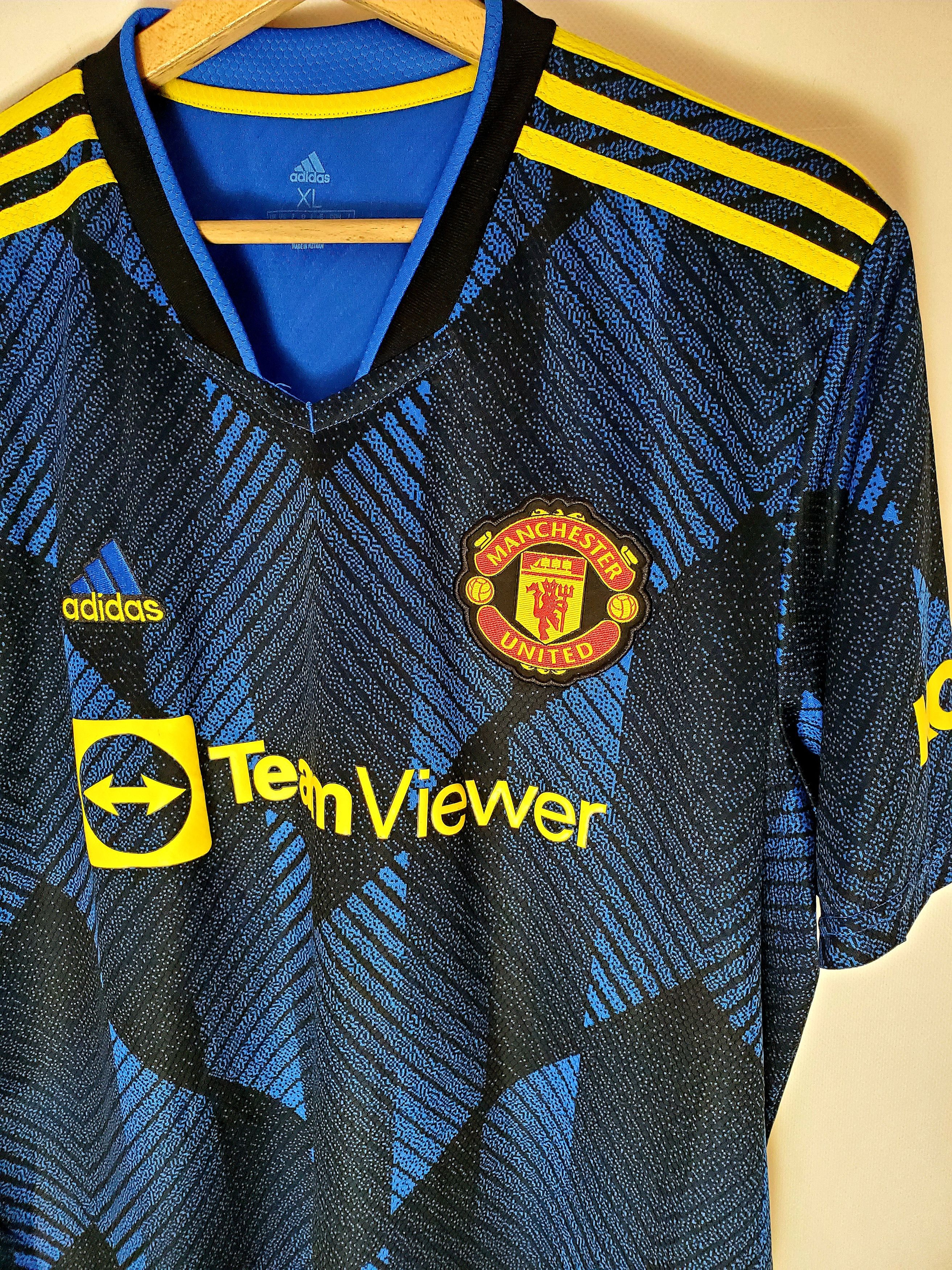 Adidas 2021-22 Manchester United soccer jersey new condition Xl Size US XL / EU 56 / 4 - 2 Thumbnail