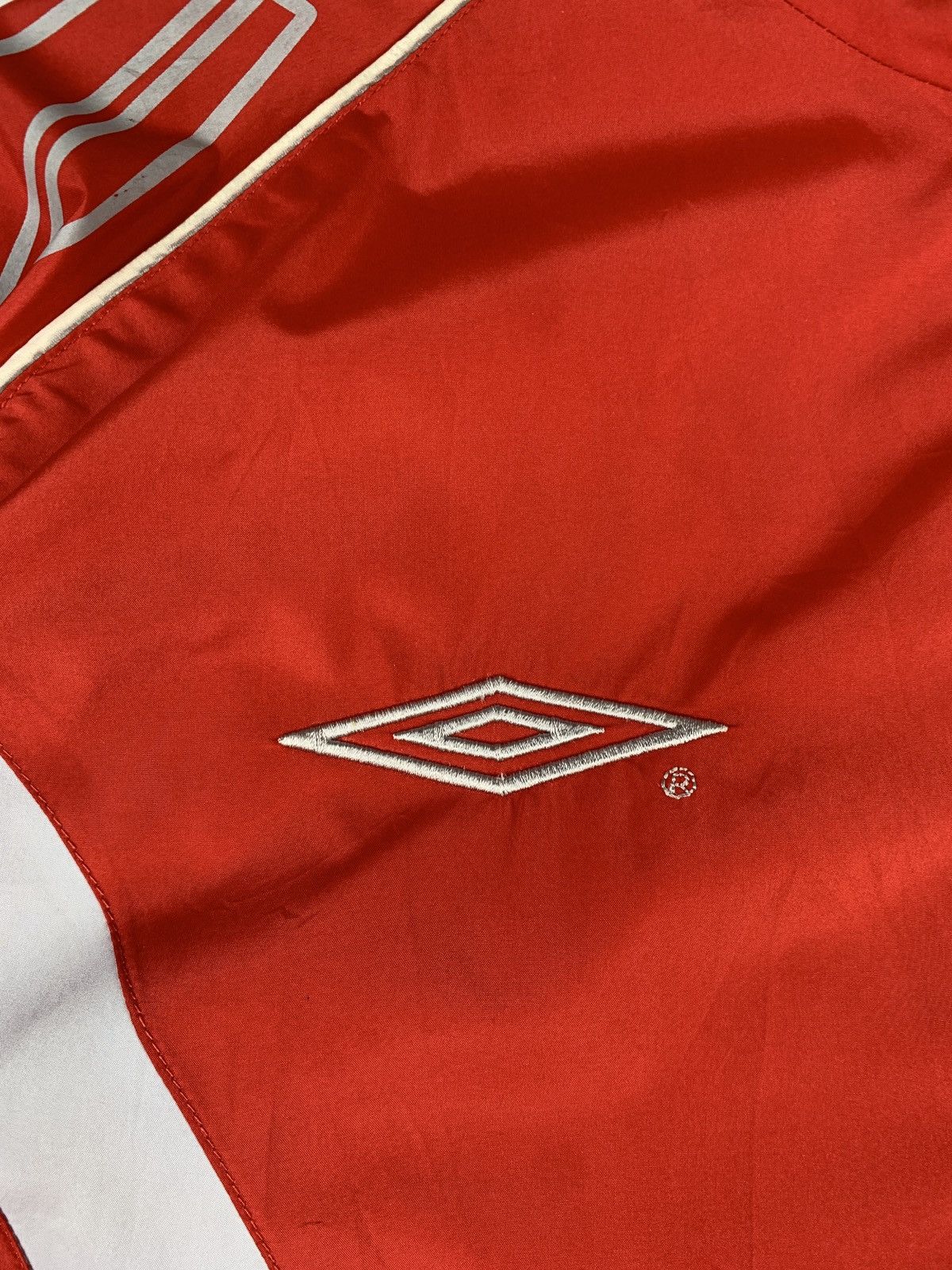 Slam Jam × Umbro 2000s Umbro England Red Training Embroidered Logo Jacket Size US XL / EU 56 / 4 - 4 Thumbnail