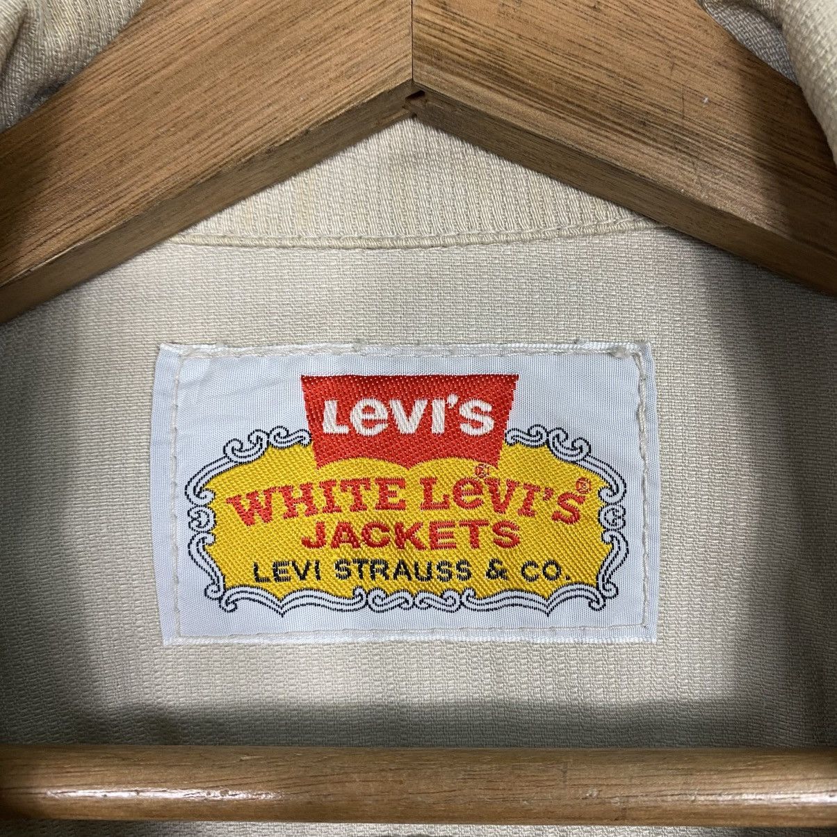 Levi's 📌Vintage Trucker Corduroy Jacket White Levi's Jackets Size US XXS / EU 40 - 22 Thumbnail