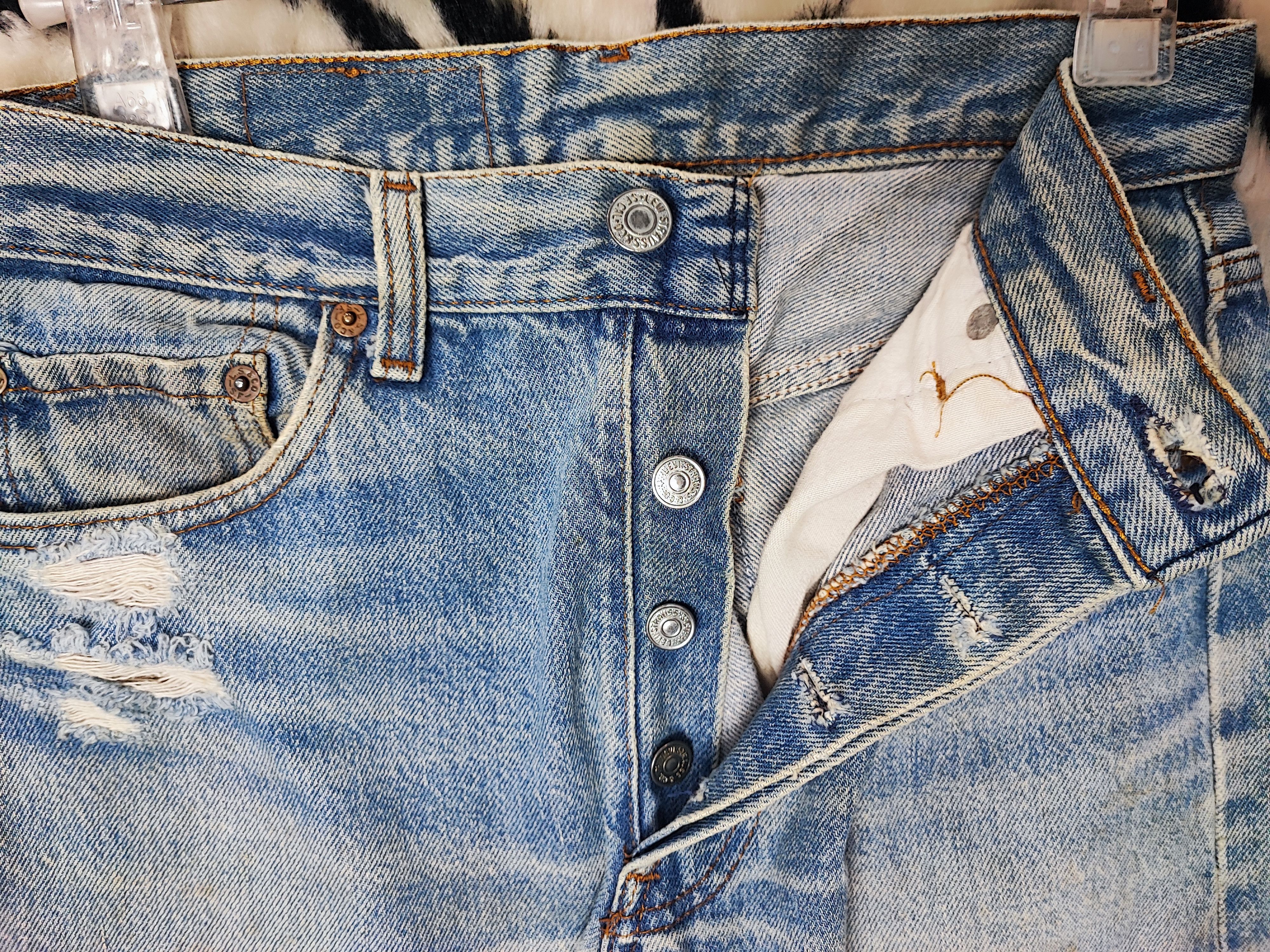 Levi's Vintage 80s Levis 501 0115 Sun Faded Jeans Size US 26 / EU 42 - 10 Thumbnail