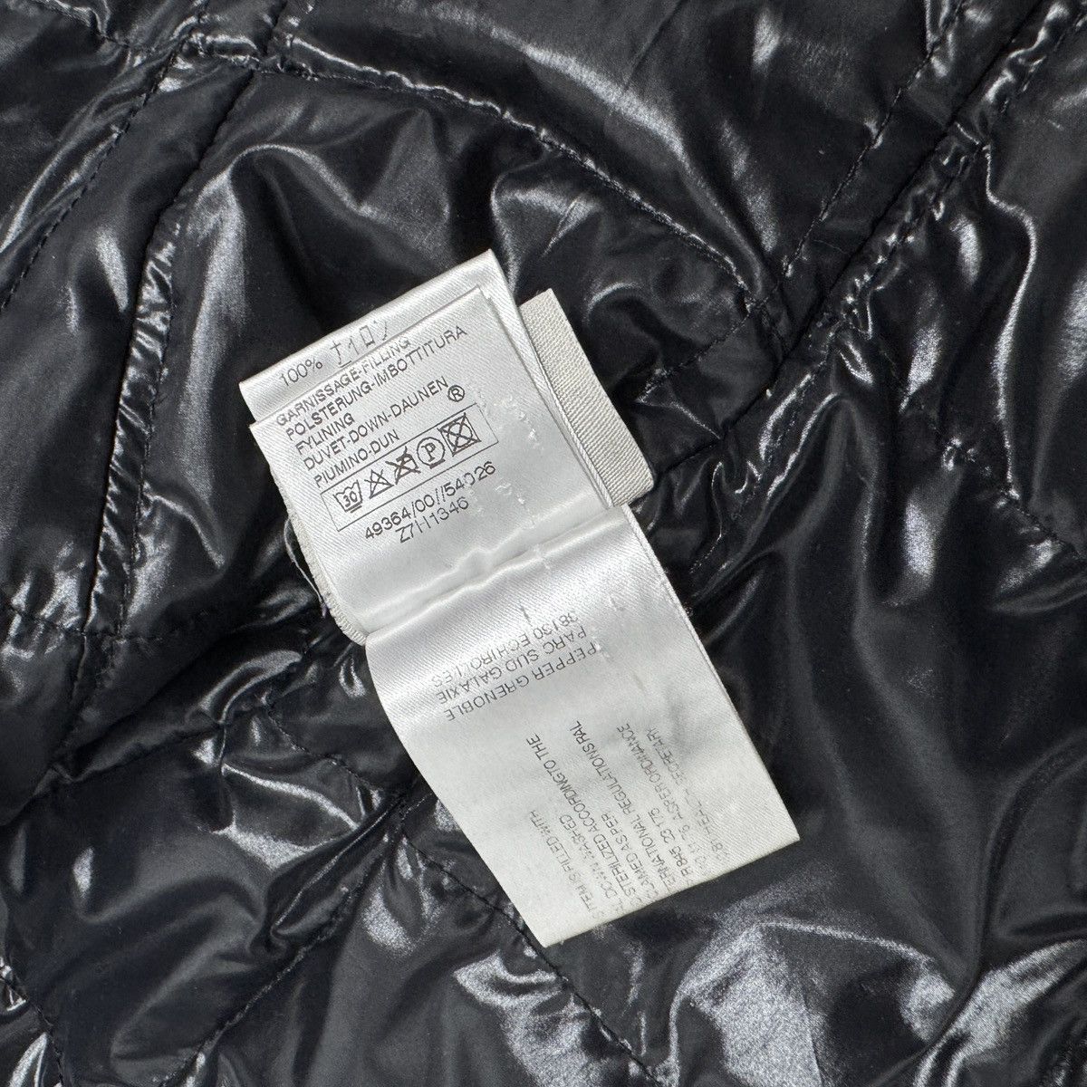 Moncler Authentic Moncler Women Puffer Down Coat Size 1 (S) Size S / US 4 / IT 40 - 19 Thumbnail