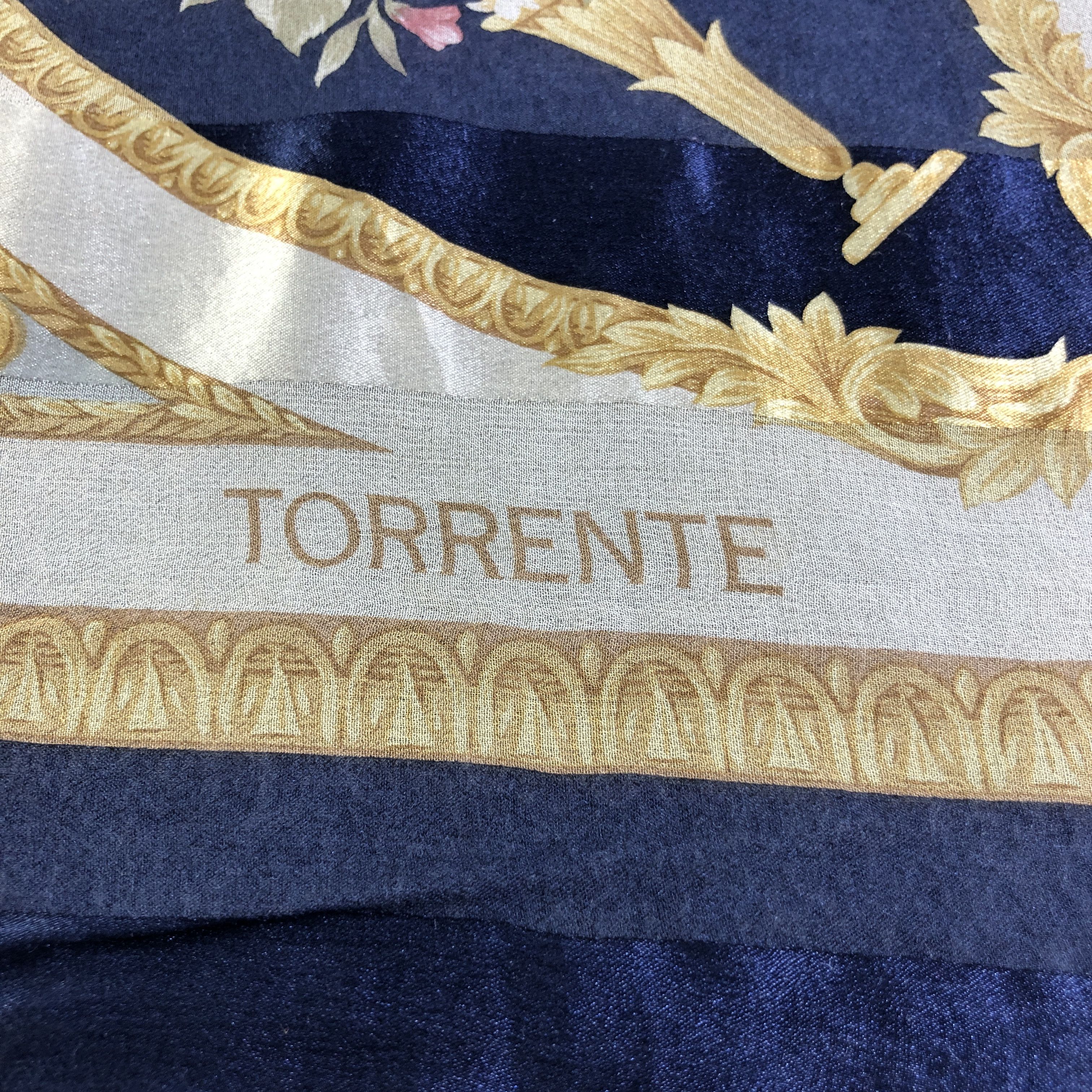 Japanese Brand Torrente Floral Luxury Silk Scarf M1030 Size ONE SIZE - 4 Thumbnail