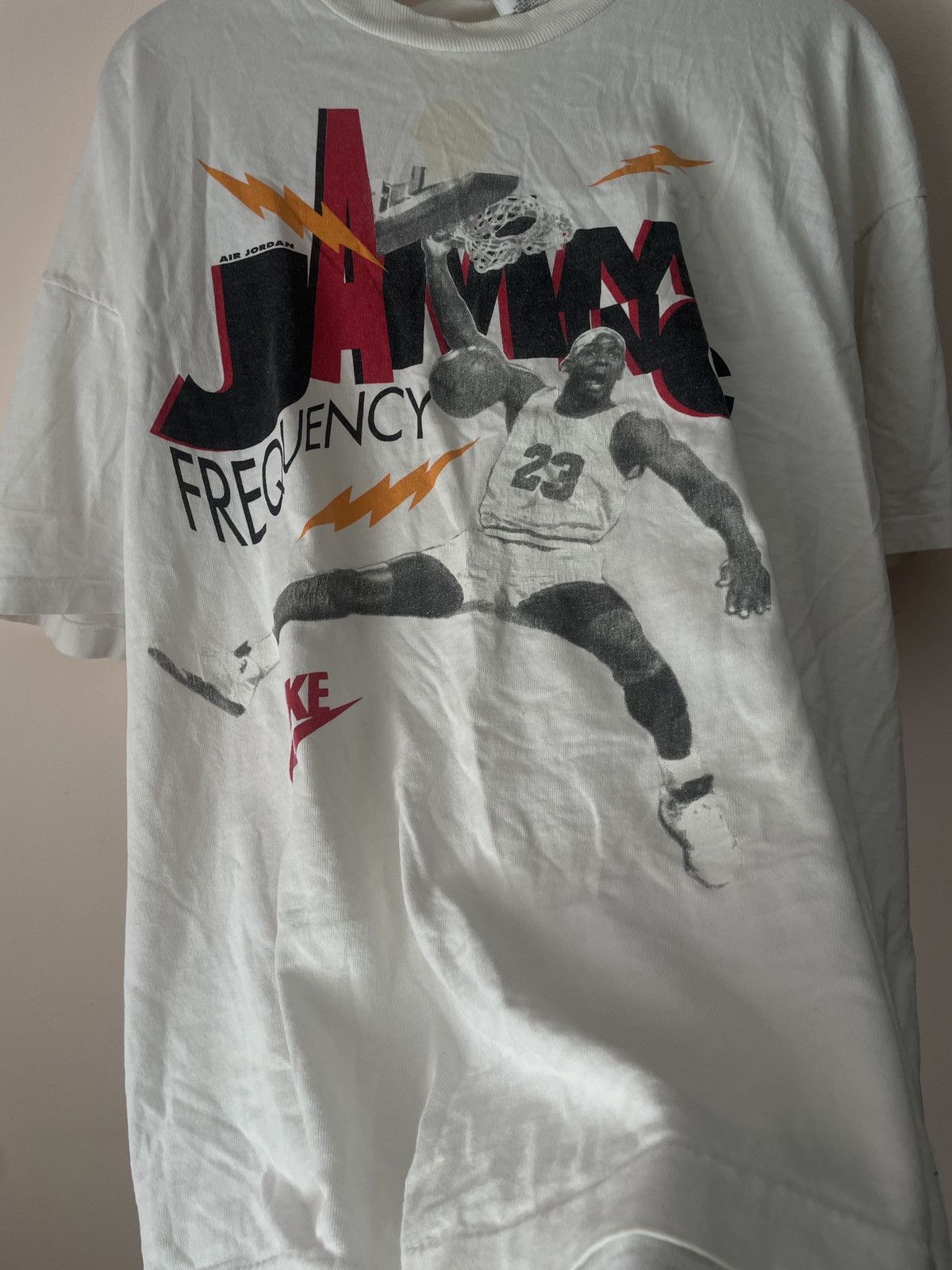 Jordan Brand Vintage 90s Rare Air Jordan Nike Tee Size US L / EU 52-54 / 3 - 3 Thumbnail