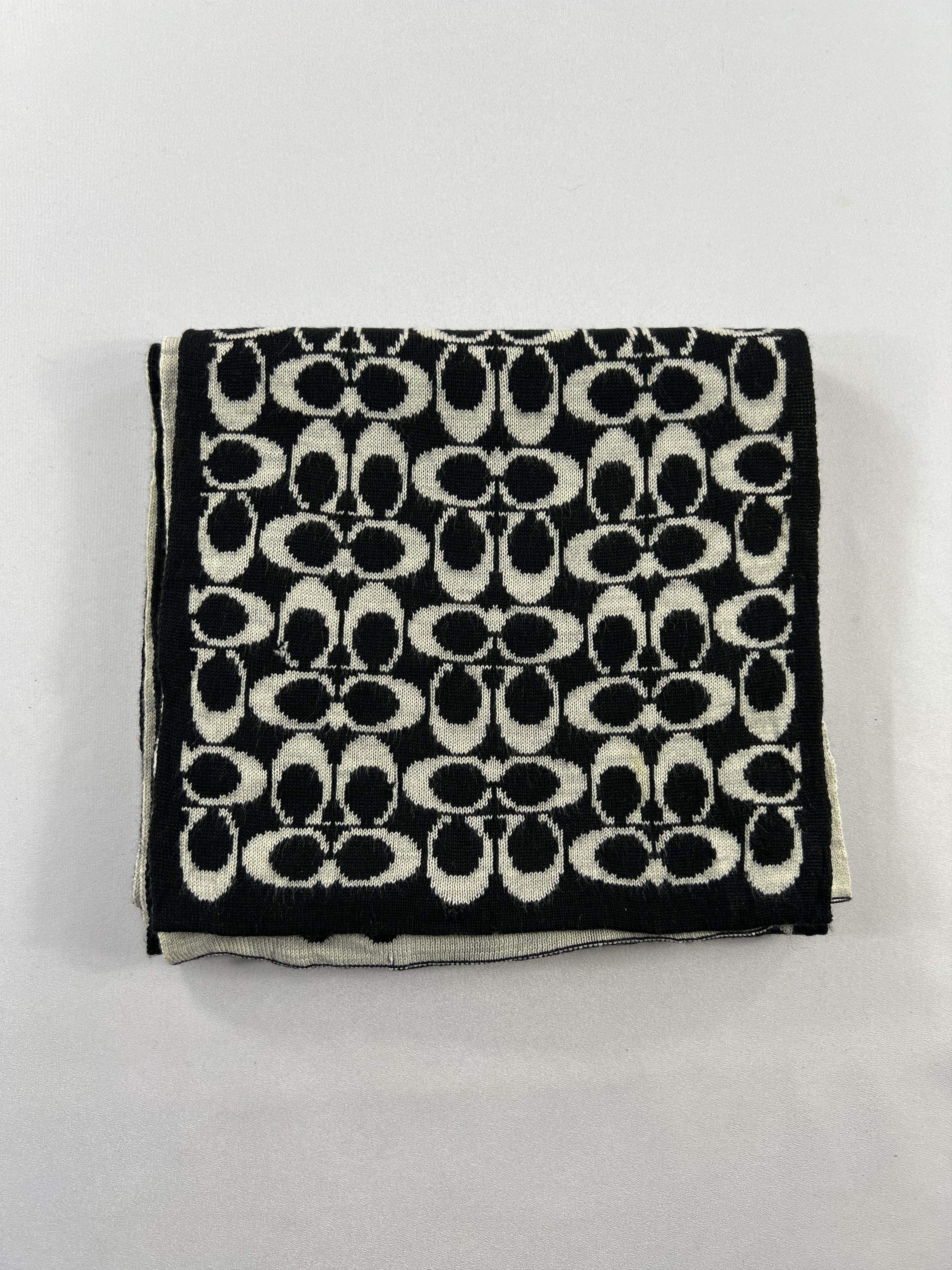 Coach Coach Monogram Distressed Scarf / Muffler / Neckwear P1061 Size ONE SIZE - 9 Thumbnail