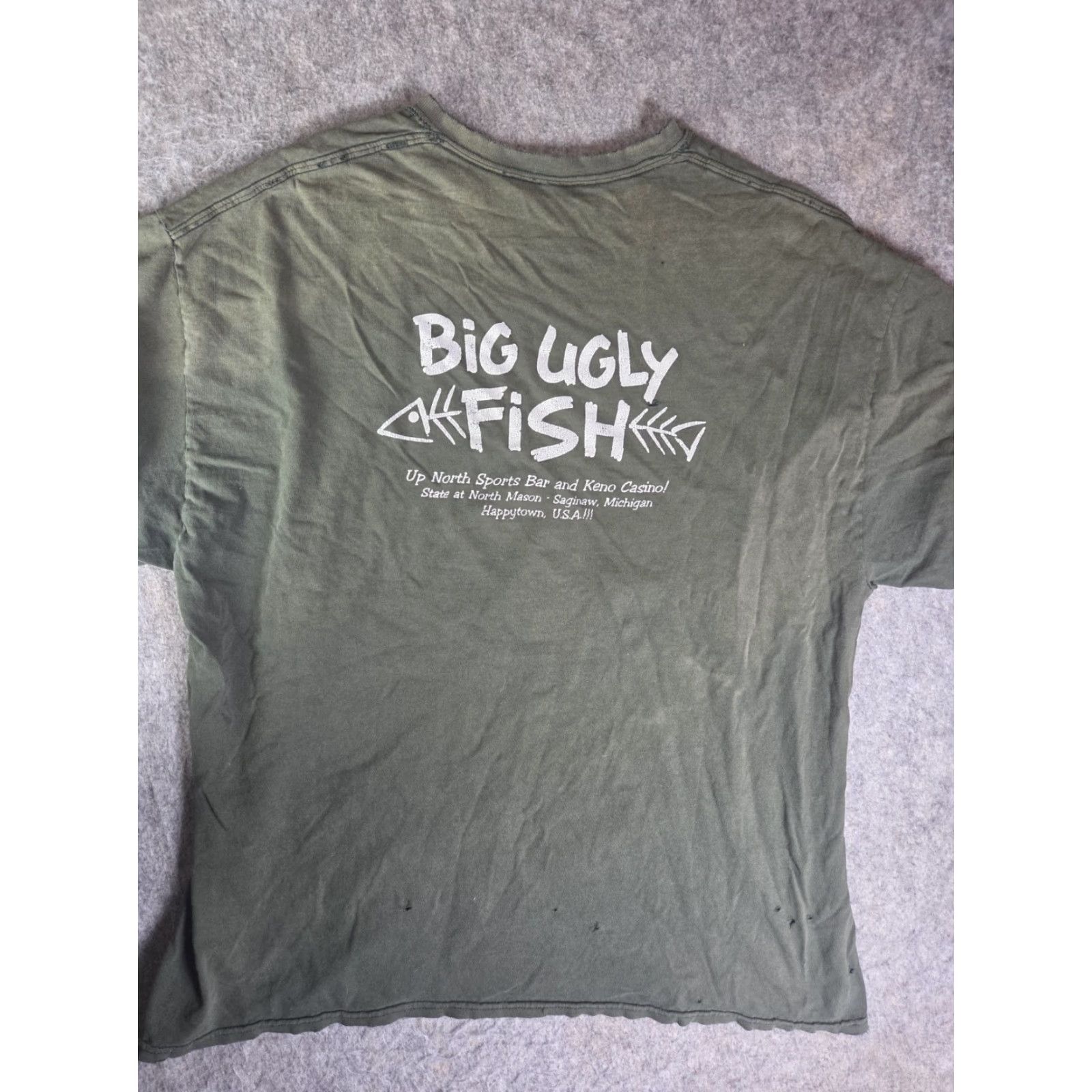 Vintage VINTAGE Michigan State T Shirt Fishigan Size XL Green Dad Men T-Shirt Thrashed Ugly Big Fishing Size US XL / EU 56 / 4 - 6 Thumbnail