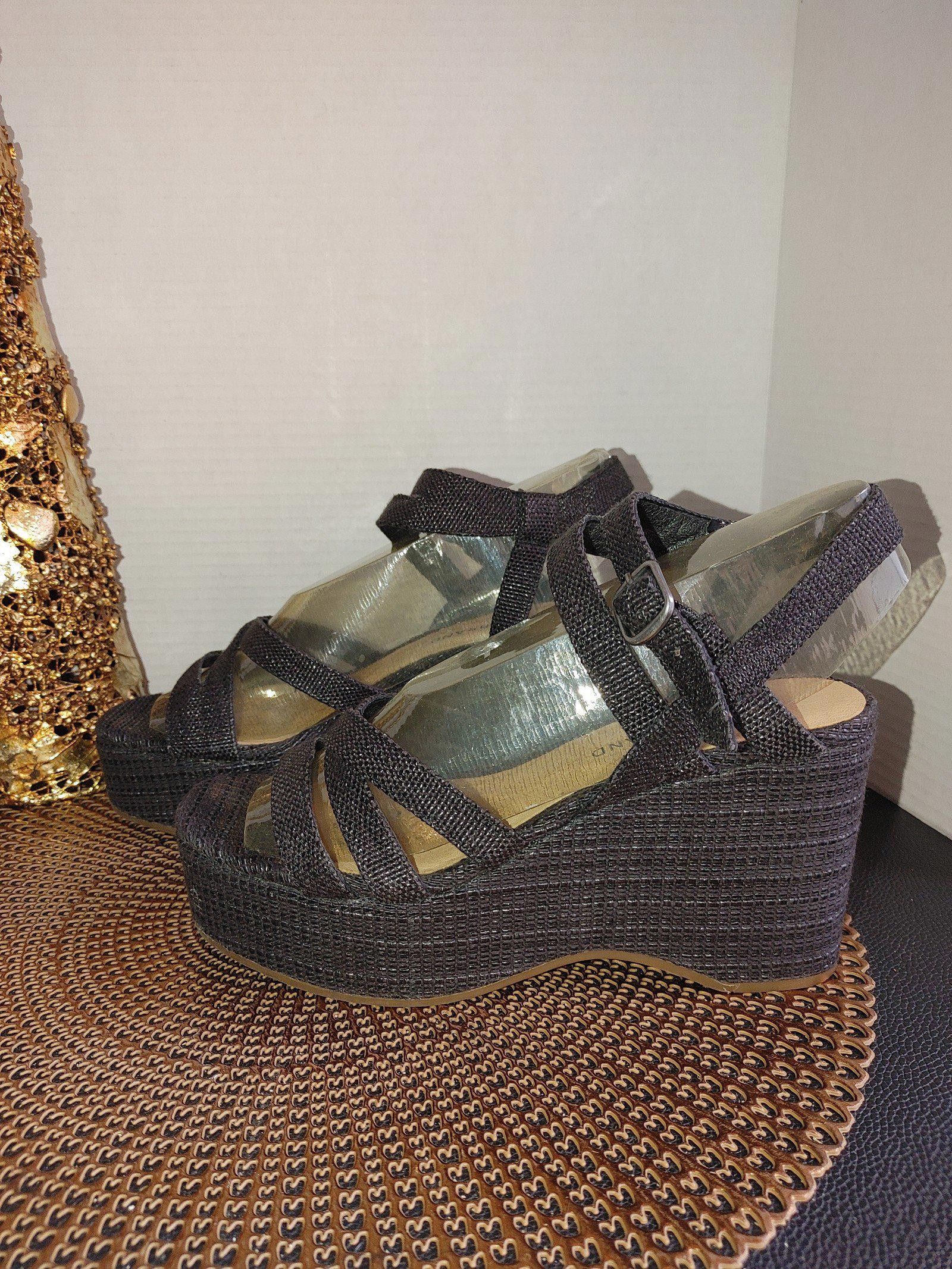 Lucky Brand Lucky Brand Carlisha Wedge Sandals Size 7.5M Size US 7.5 / IT 37.5 - 1 Thumbnail