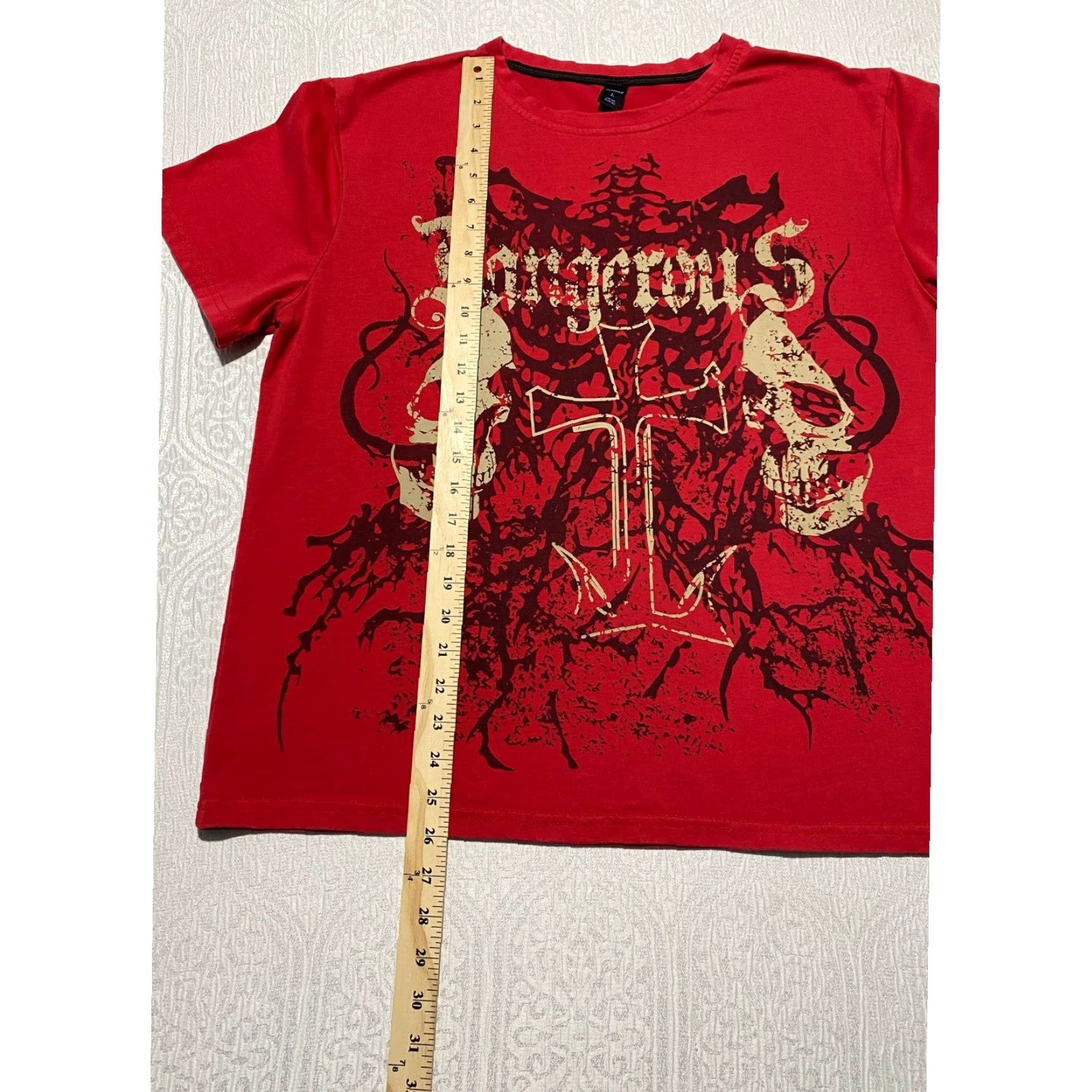 Vintage ROMWE Mens L Red Dangerous Grunge Punk Skull Cross Graphic T-Shirt Edgy Tee Size US L / EU 52-54 / 3 - 3 Thumbnail