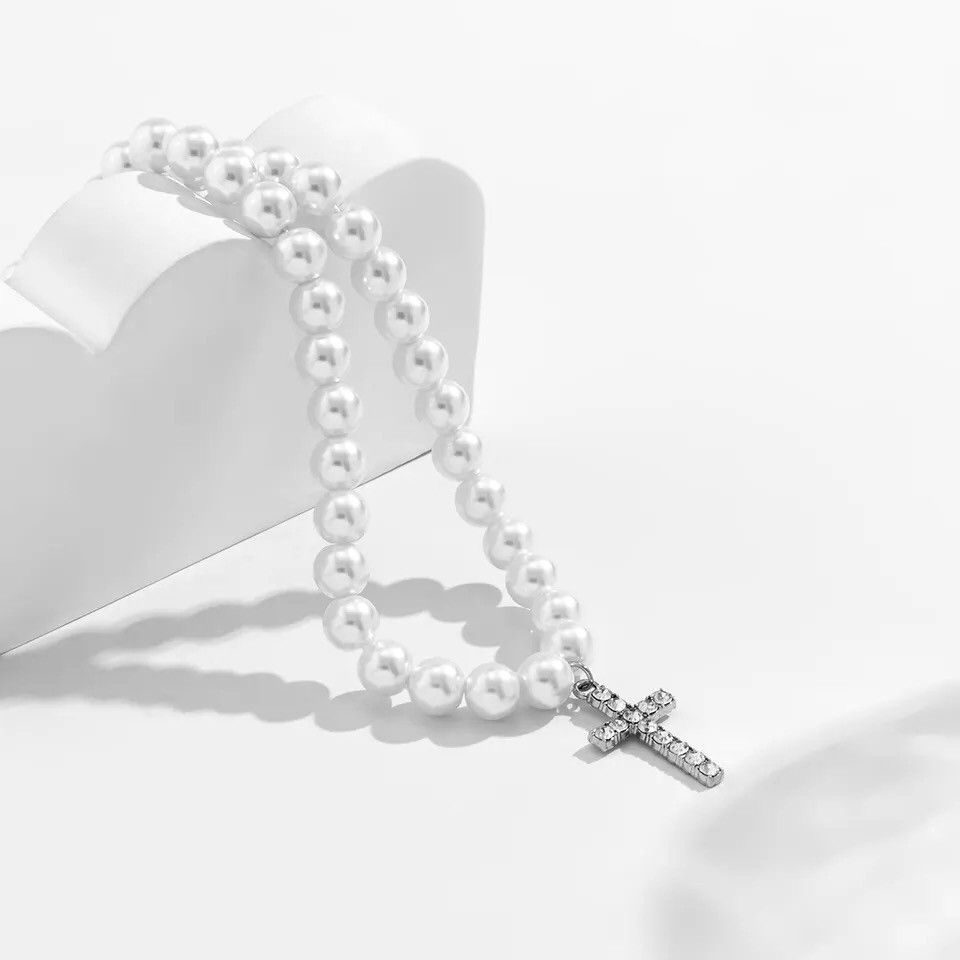 Other l Rhinestone Cross Jesus Pendant Choker Necklace Size ONE SIZE - 5 Thumbnail
