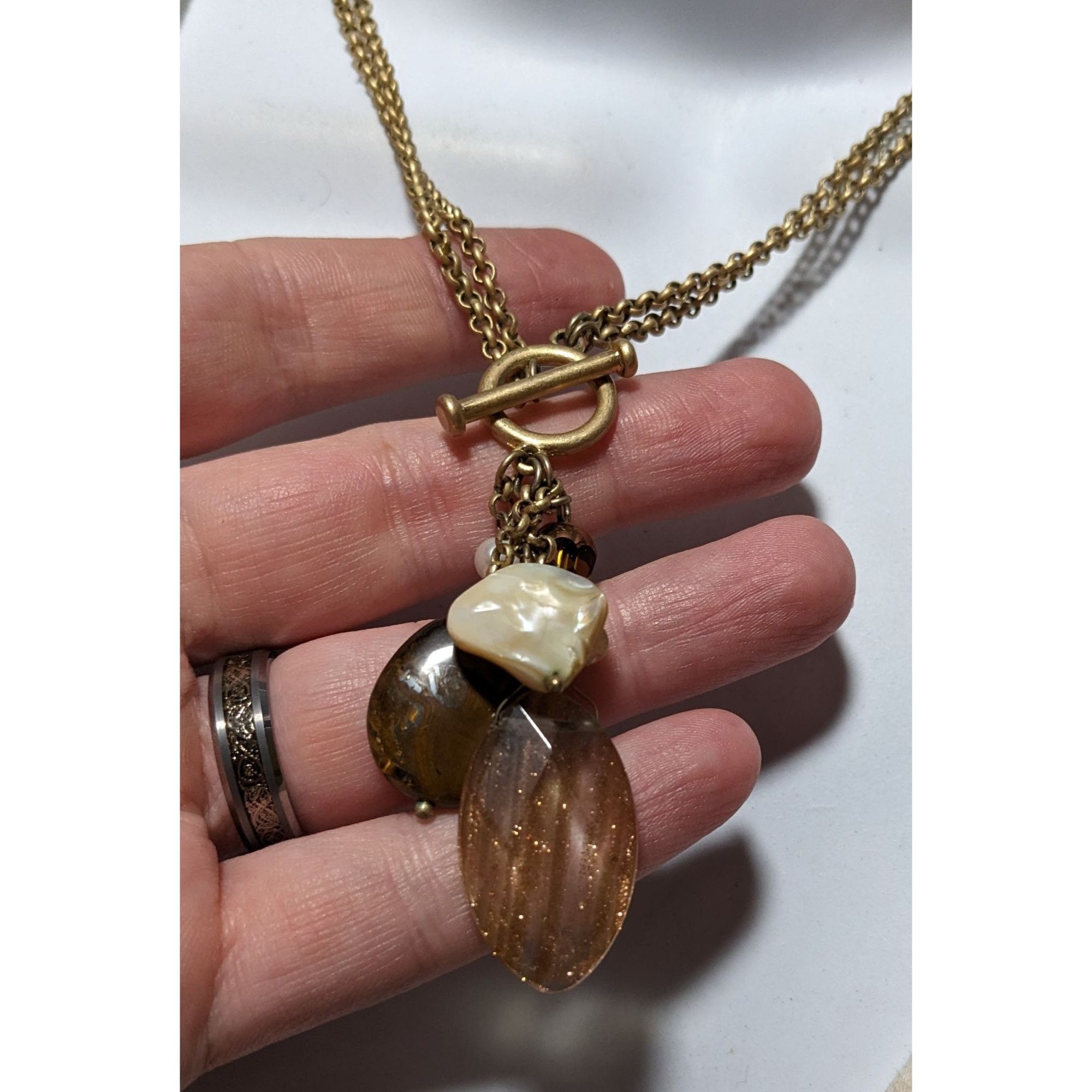 Other Retro Gold Shimmer Beaded Charm Toggle Necklace Size ONE SIZE - 8 Thumbnail