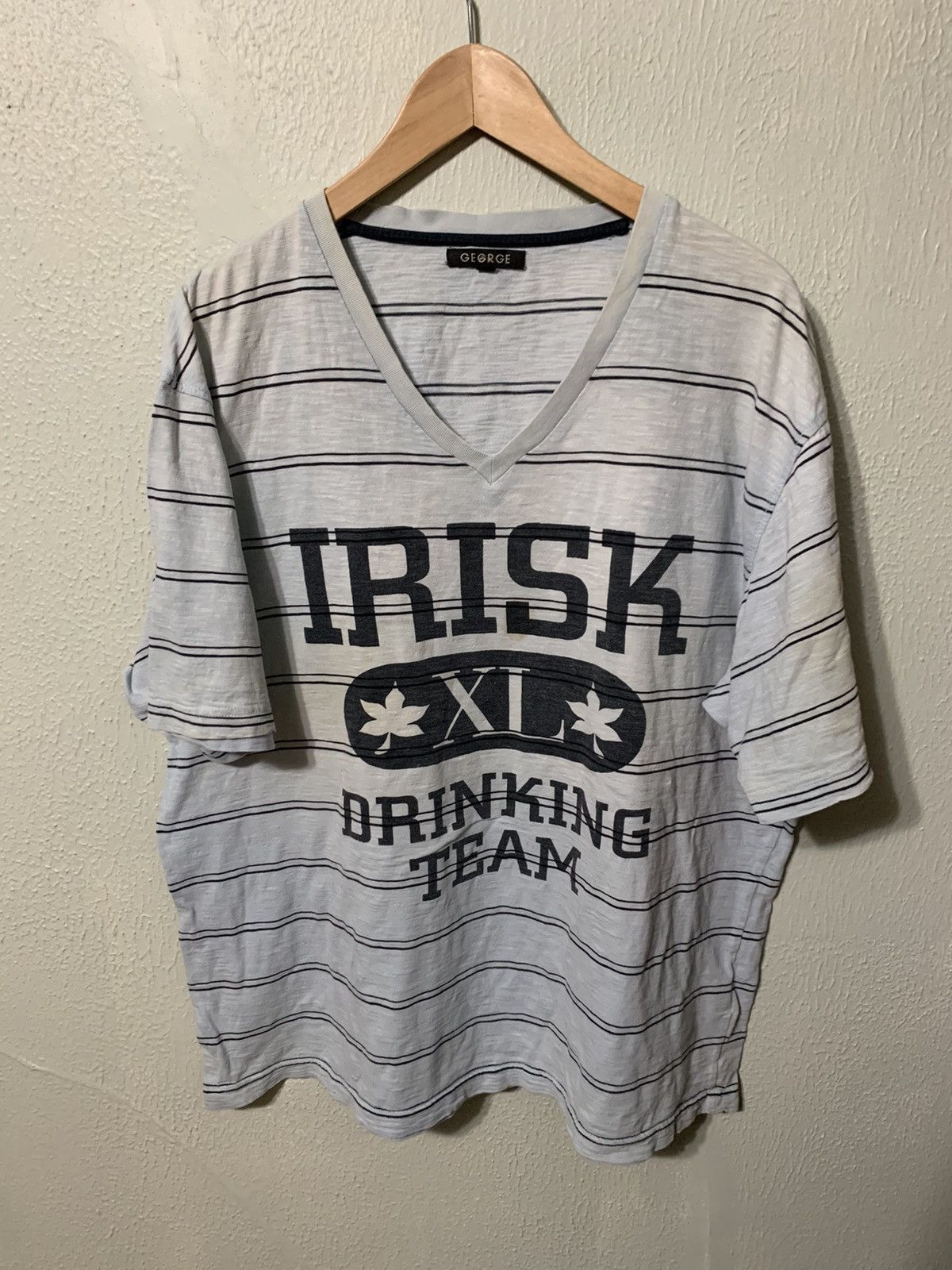 Vintage Vintage Irish Drinking Team Tee Size US XL / EU 56 / 4 - 1 Thumbnail