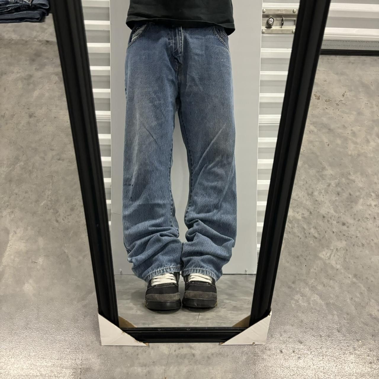 Levi's × Vintage Crazy Vintage Y2K/2000s Grunge Levi’s Medium Wash Denim Jeans! Size US 32 / EU 48 - 1 Thumbnail
