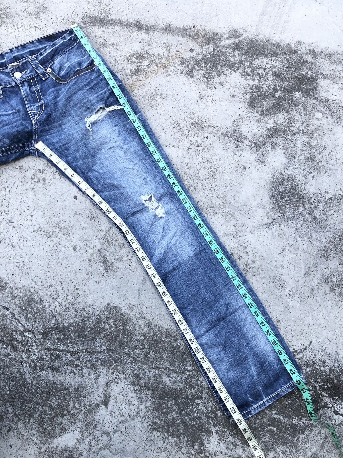True Religion TRUE RELIGION DISTRESSED DENIM Size US 32 / EU 48 - 11 Thumbnail