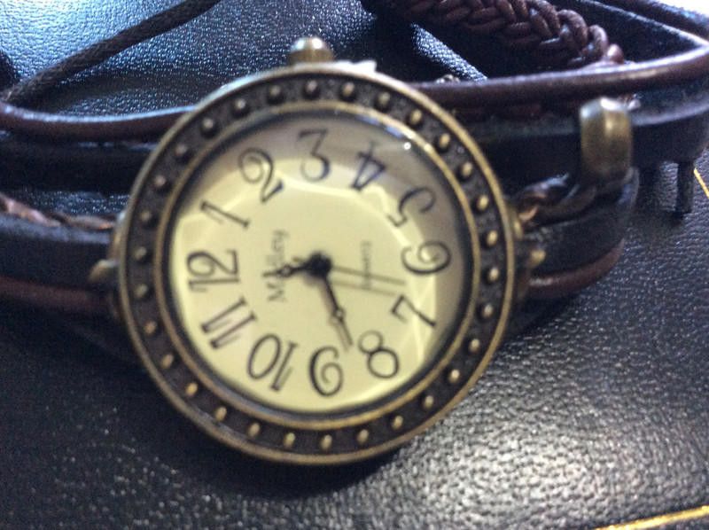 Designer lovely ladies cream dial brown leather strap watch Size ONE SIZE - 6 Thumbnail
