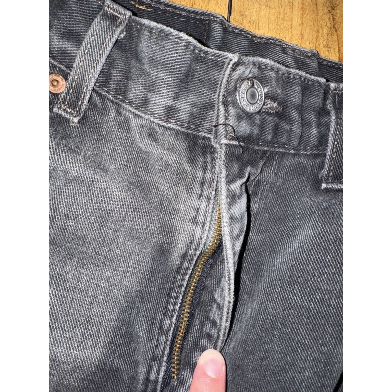 Levi's × Vintage Vintage Levi’s 505 Black Jeans 32x28 Y2K Distressed Faded Size US 32 / EU 48 - 3 Thumbnail