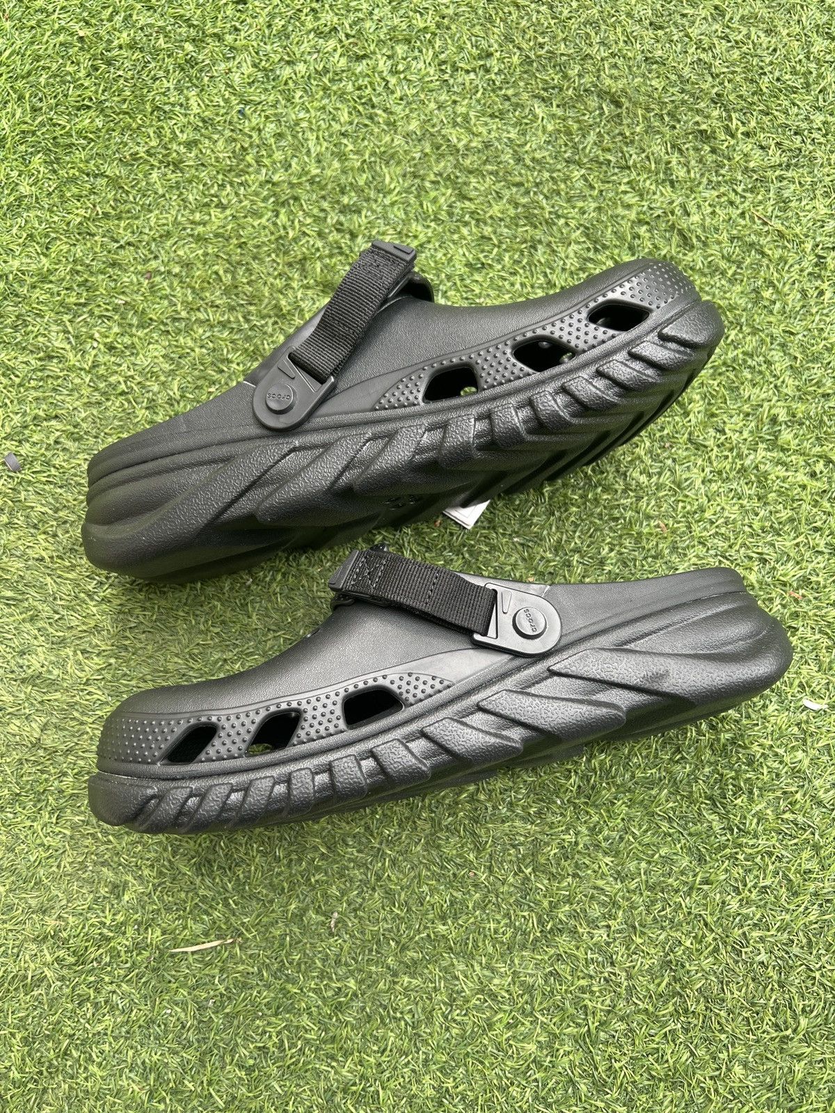 Crocs Crocs Duet Max II Clog Black 208776-100 Size US 11 / EU 44 - 3 Thumbnail