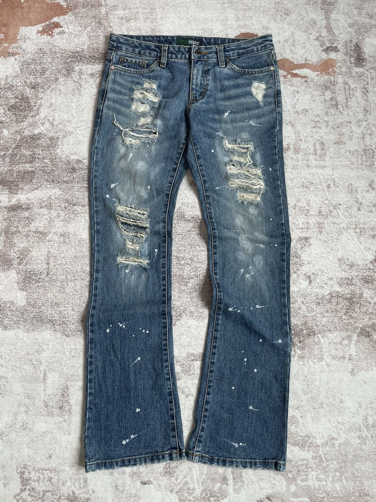 Japanese Brand Vintage Y2K Vence Thrashed Flare Denim Pants Size US 30 / EU 46 - 1 Thumbnail