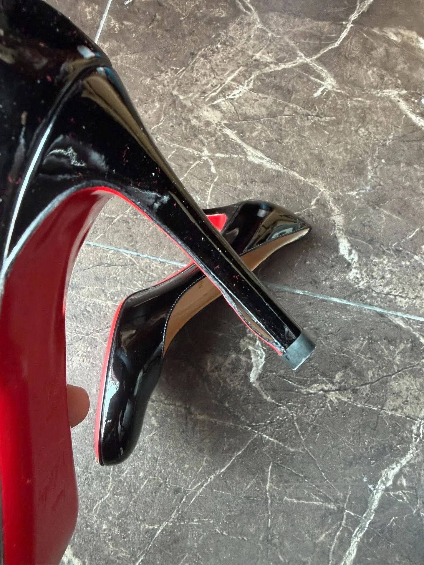 Christian Louboutin Christian Louboutin Classic Red Sole Shoes. Size US 5.5 / IT 35.5 - 3 Thumbnail