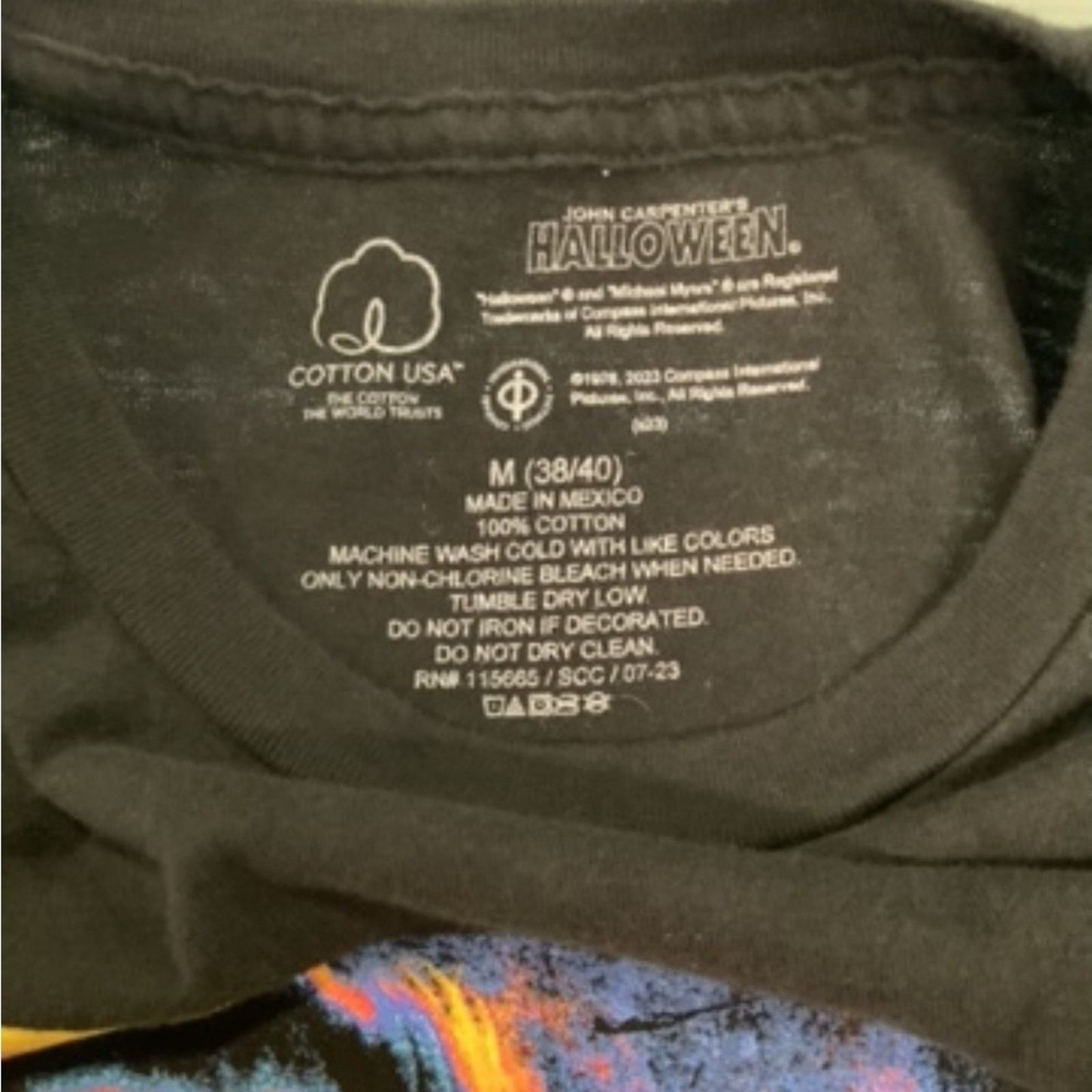 Vintage Halloween “The night he came home” t-shirt Size US M / EU 48-50 / 2 - 3 Thumbnail