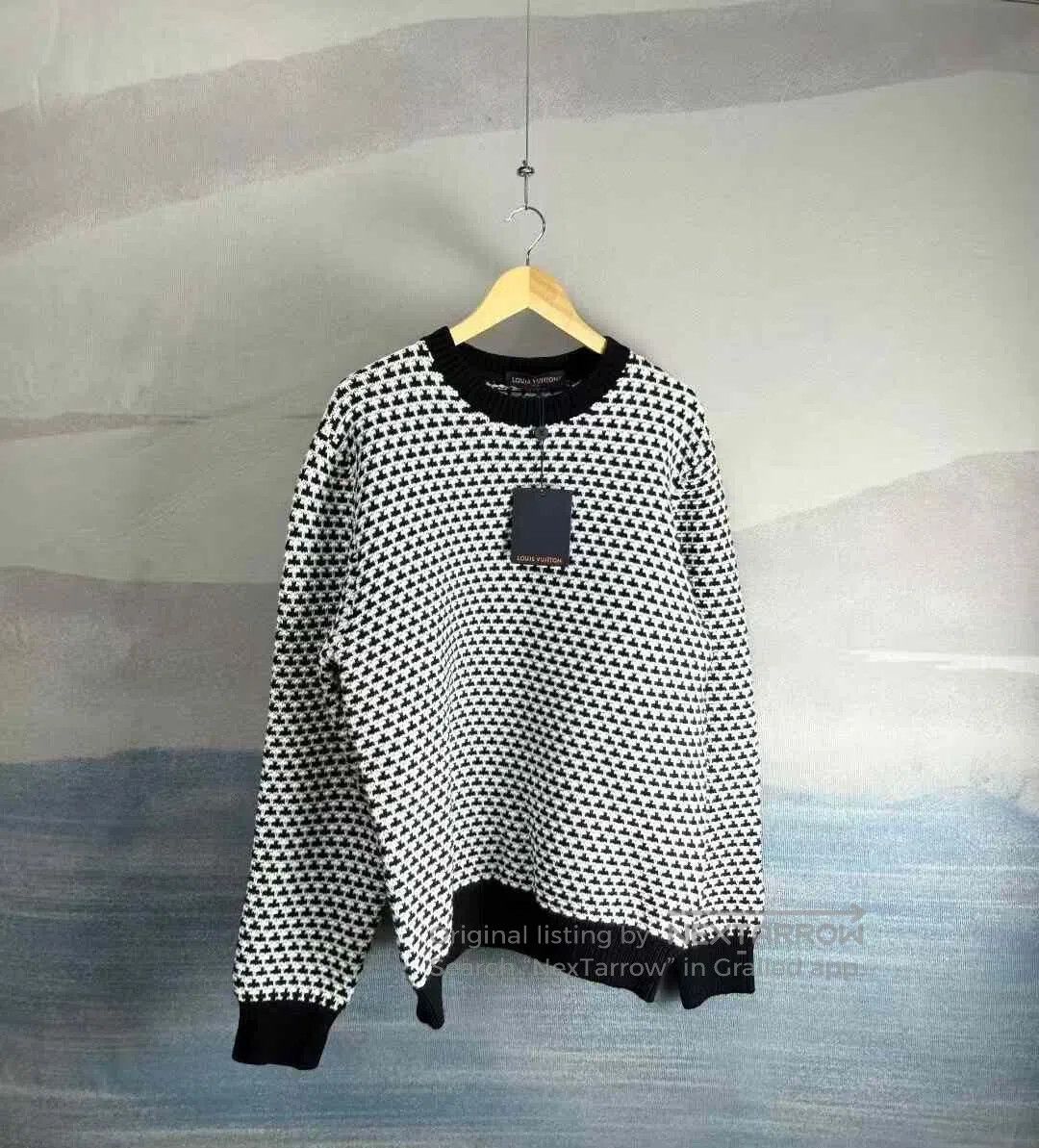 Louis Vuitton Louis Vuitton Navy Blue Houndstooth All-Over Print Wool Sw Size S / US 4 / IT 40 - 1 Thumbnail