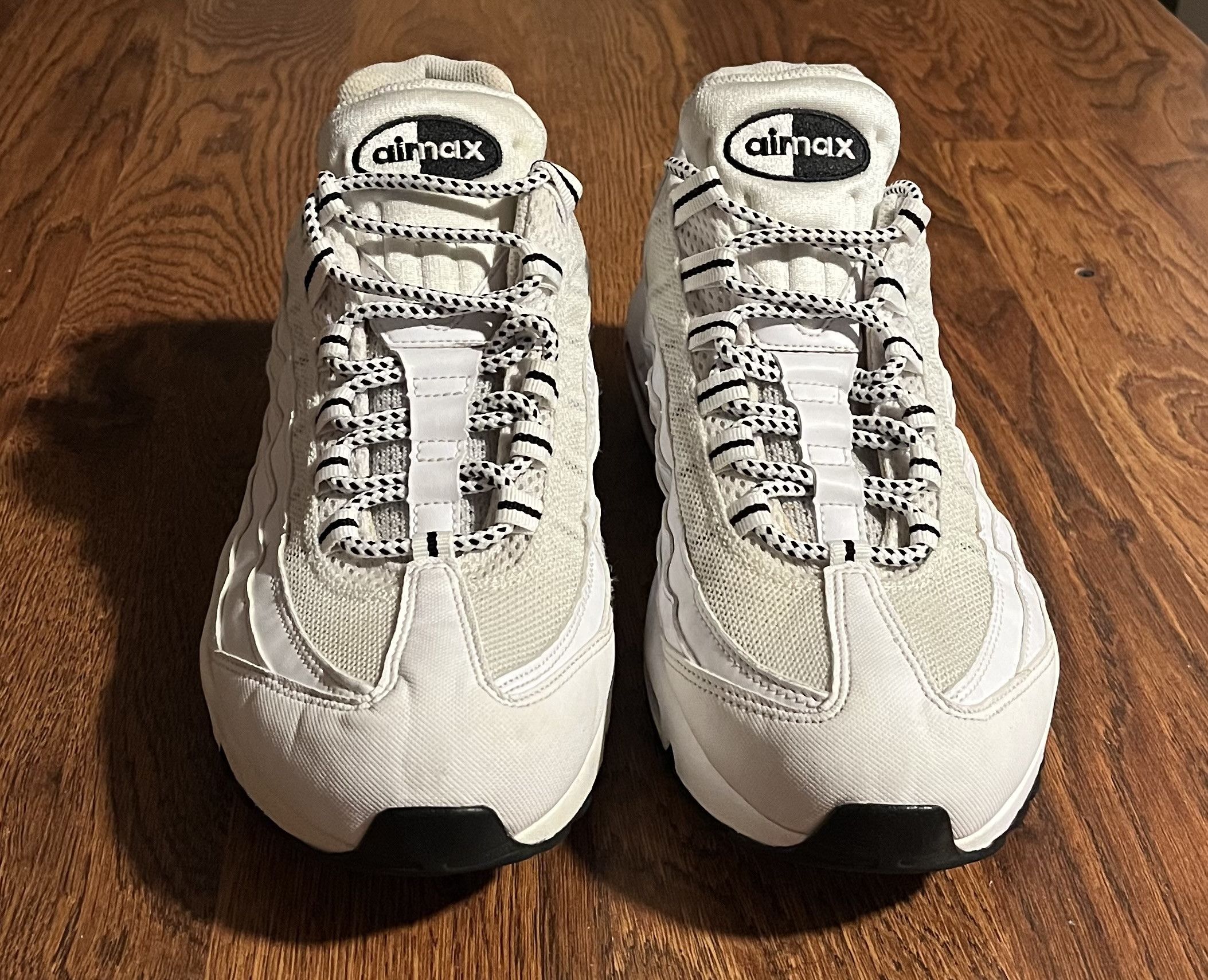 Nike Nike Air Max 95 White Black Running Shoes Size US 11 / EU 44 - 4 Thumbnail