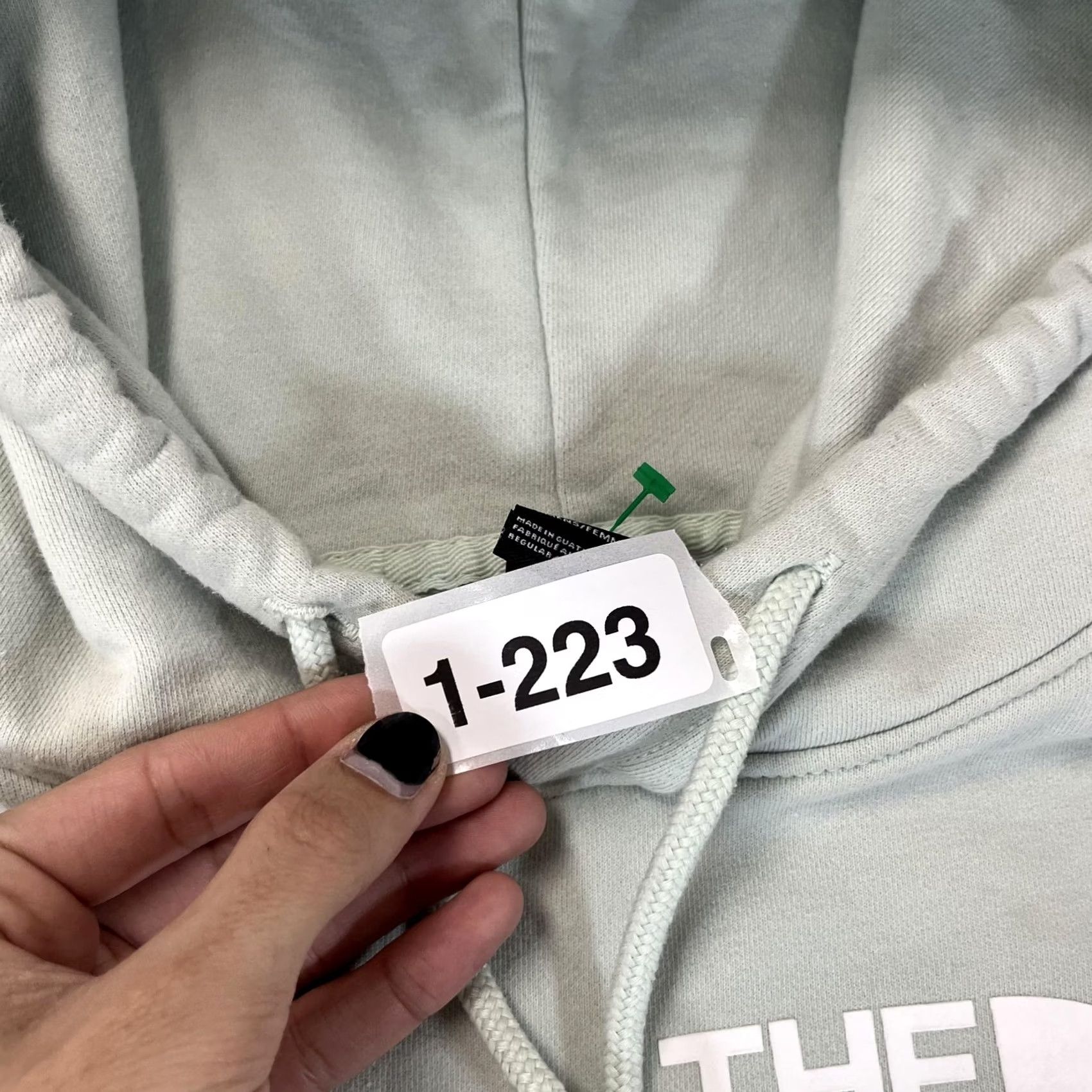 The North Face VINTAGE North Face Hoodie Womens XL Cropped Pullover Sweatshirt Explore Outdoors Size XL / US 12-14 / IT 48-50 - 6 Thumbnail