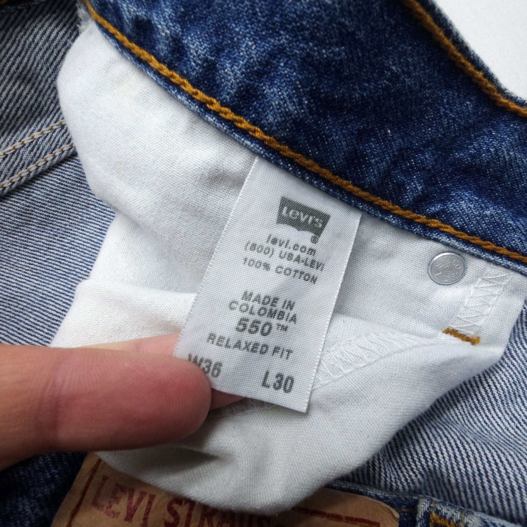 Levi's VINTAGE Levi's 550 Relaxed Fit Jeans Mens 36 x 30 Denim Blue 90s American Fashion Mens Levi's 550 Jeans Size US 36 / EU 52 - 5 Thumbnail