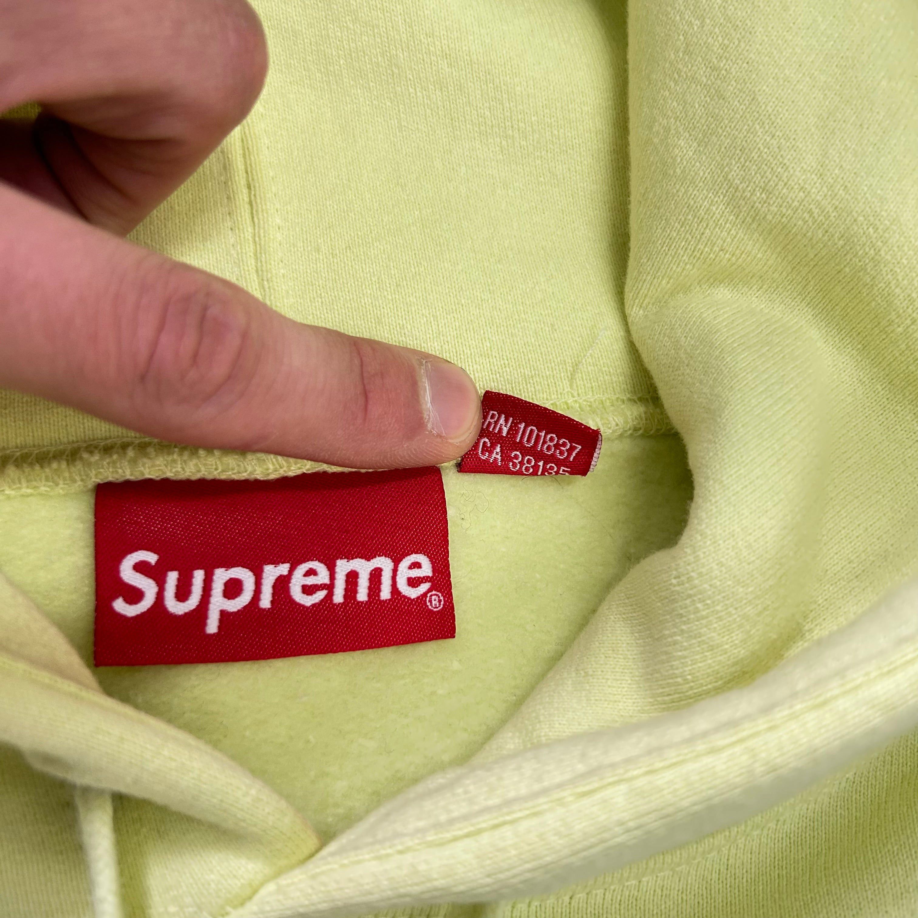 Supreme Supreme SS19 Lime Tag Logo Hoodie Size US S / EU 44-46 / 1 - 5 Thumbnail
