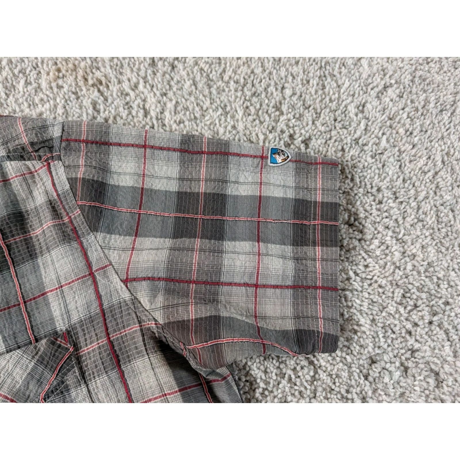 Vintage Kuhl Men’s S Seersucker Red Gray Plaid Short Sleeve Button Up Shirt Read Size US S / EU 44-46 / 1 - 3 Thumbnail