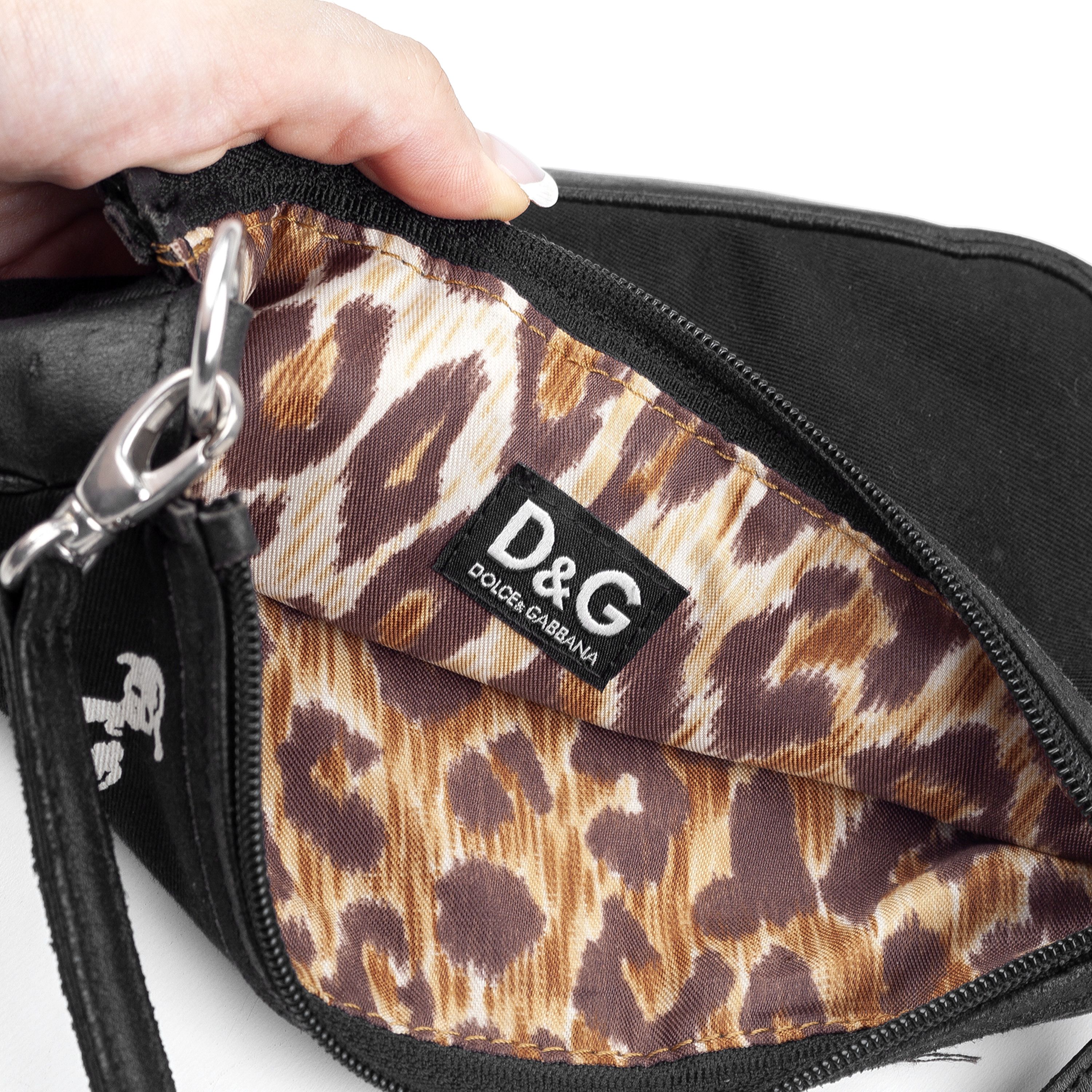 Dolce & Gabbana Dolce & Gabbana Pirate Skull Vintage Black Baguette Bag Size ONE SIZE - 6 Thumbnail