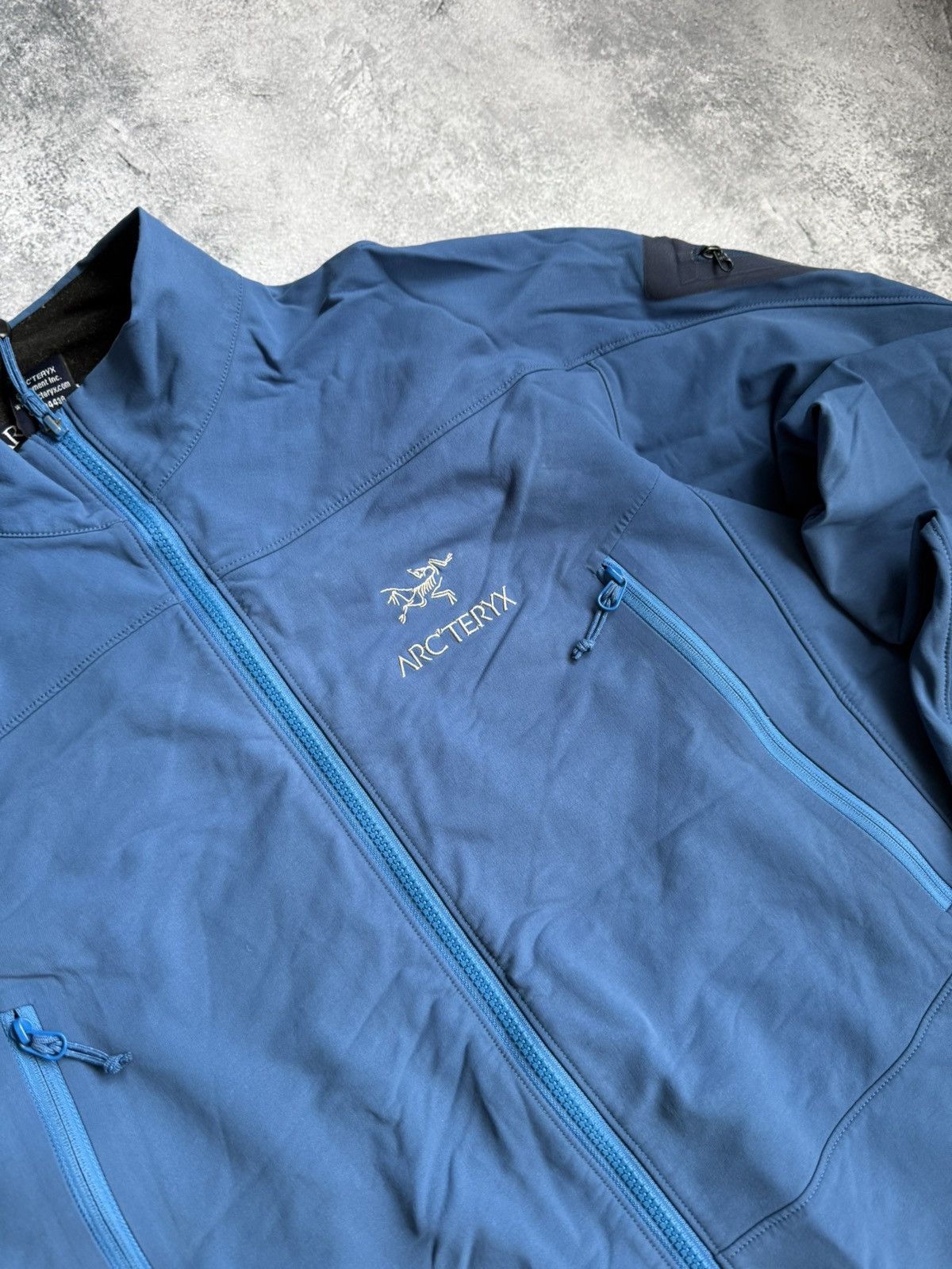 Arc'teryx × Vintage Vintage Arc’Teryx blue Soft-Shell Outdoor Jacket Size US L / EU 52-54 / 3 - 2 Thumbnail