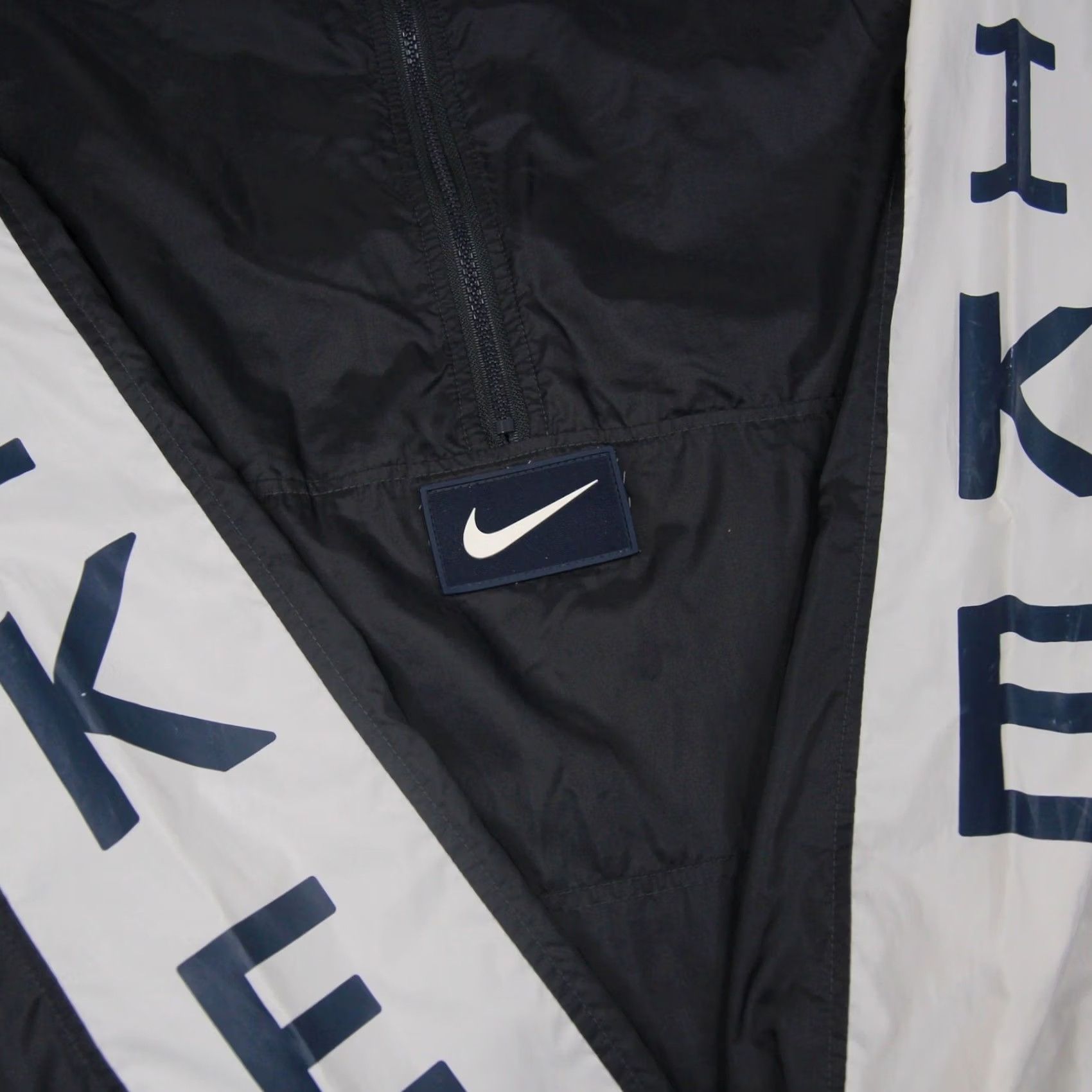 Nike VINTAGE Nike Windbreaker Jacket Arm Spellout Center Swoosh XL Men Blue 90s Size US XL / EU 56 / 4 - 5 Thumbnail