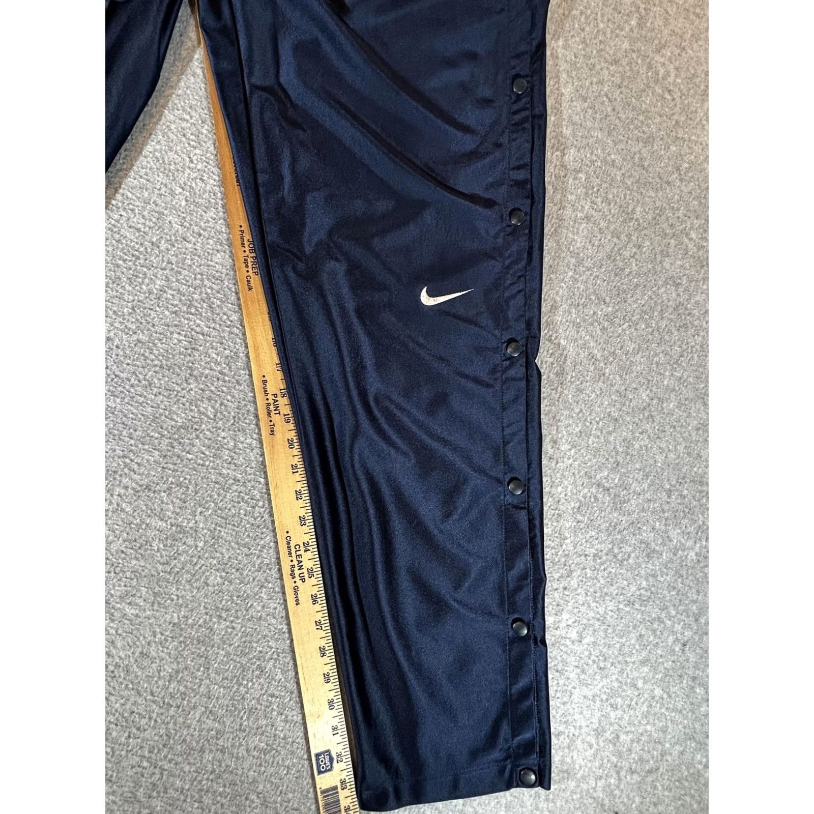 Nike Nike Pants Mens XL Blue Snap Button Tearaway Track Pants Vintage 90s Athletic Gym - Mens XL Navy Blue Nike Swoosh Size US 36 / EU 52 - 3 Thumbnail