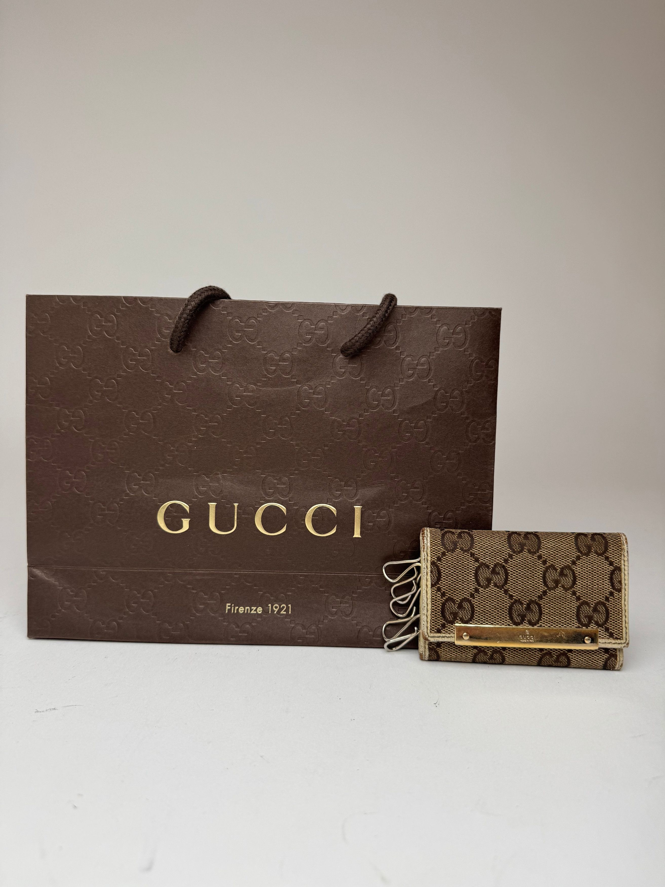 Gucci Vintage Monogram Key Holder beige white Size ONE SIZE - 1 Thumbnail