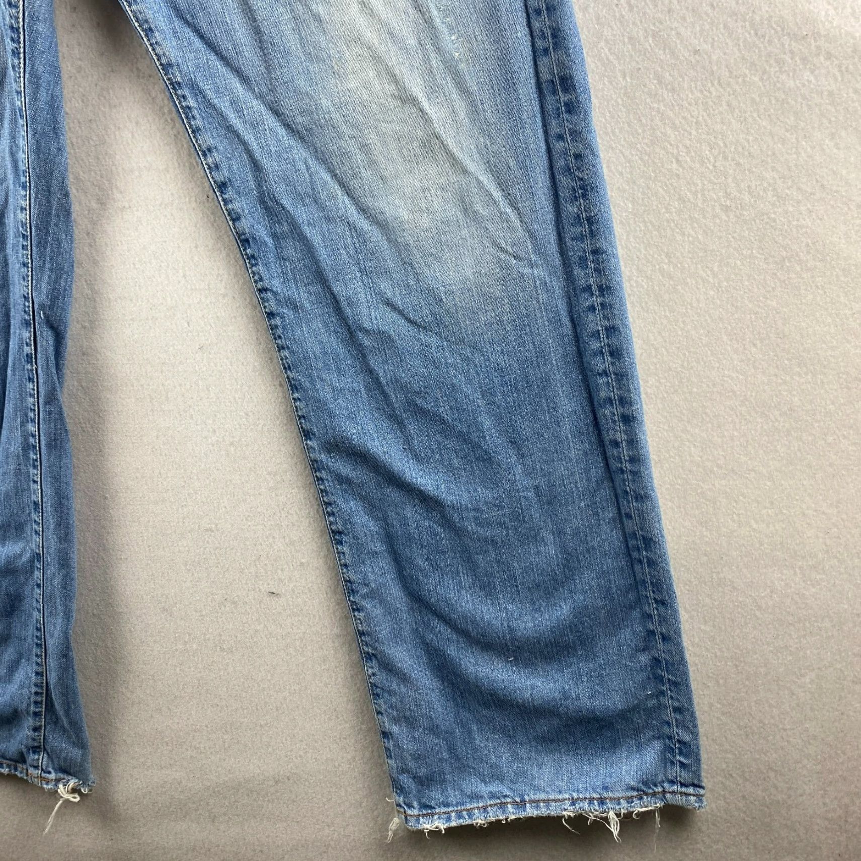 Lucky Brand Lucky Brand Jeans Mens 38 Blue Distressed Straight 5-Pocket Denim Relaxed Regular Zip Belt Loops Inseam 32 N/A Size US 38 / EU 54 - 7 Thumbnail