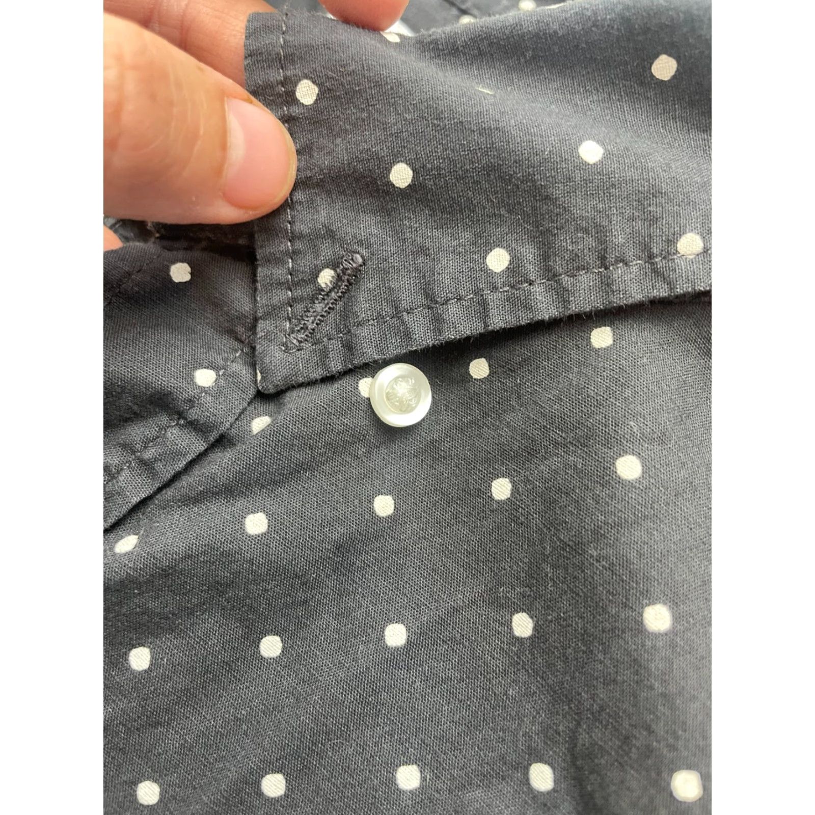 Old Navy Old Navy Shirt Men's Size M White Gray Button Down Long Slv Slim Fit Polka Dot Size US M / EU 48-50 / 2 - 4 Thumbnail