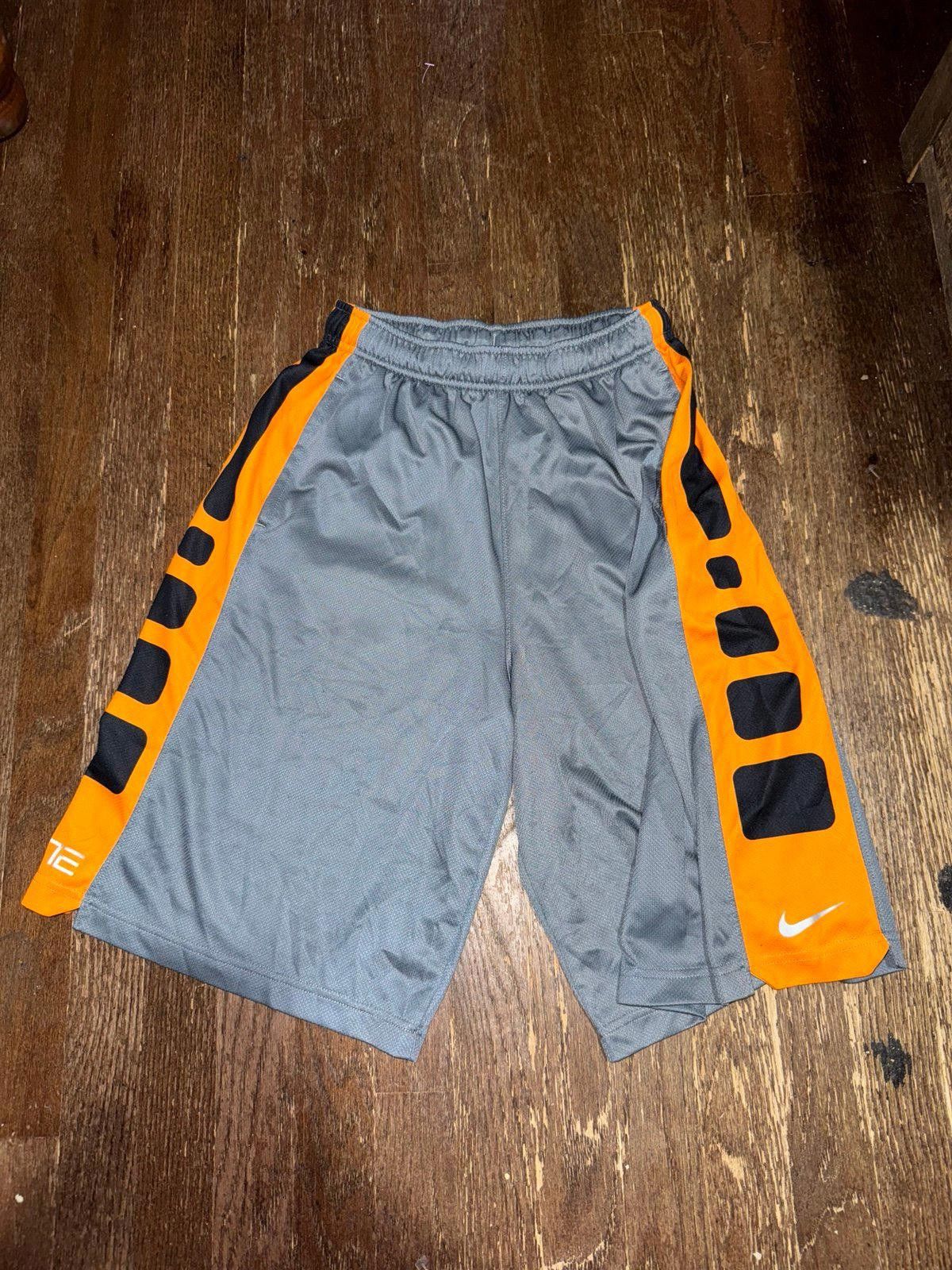 Nike Vintage Rare Nike Elite Shorts Gray/Orange Mens Sz S Hoops Size US 30 / EU 46 - 2 Thumbnail