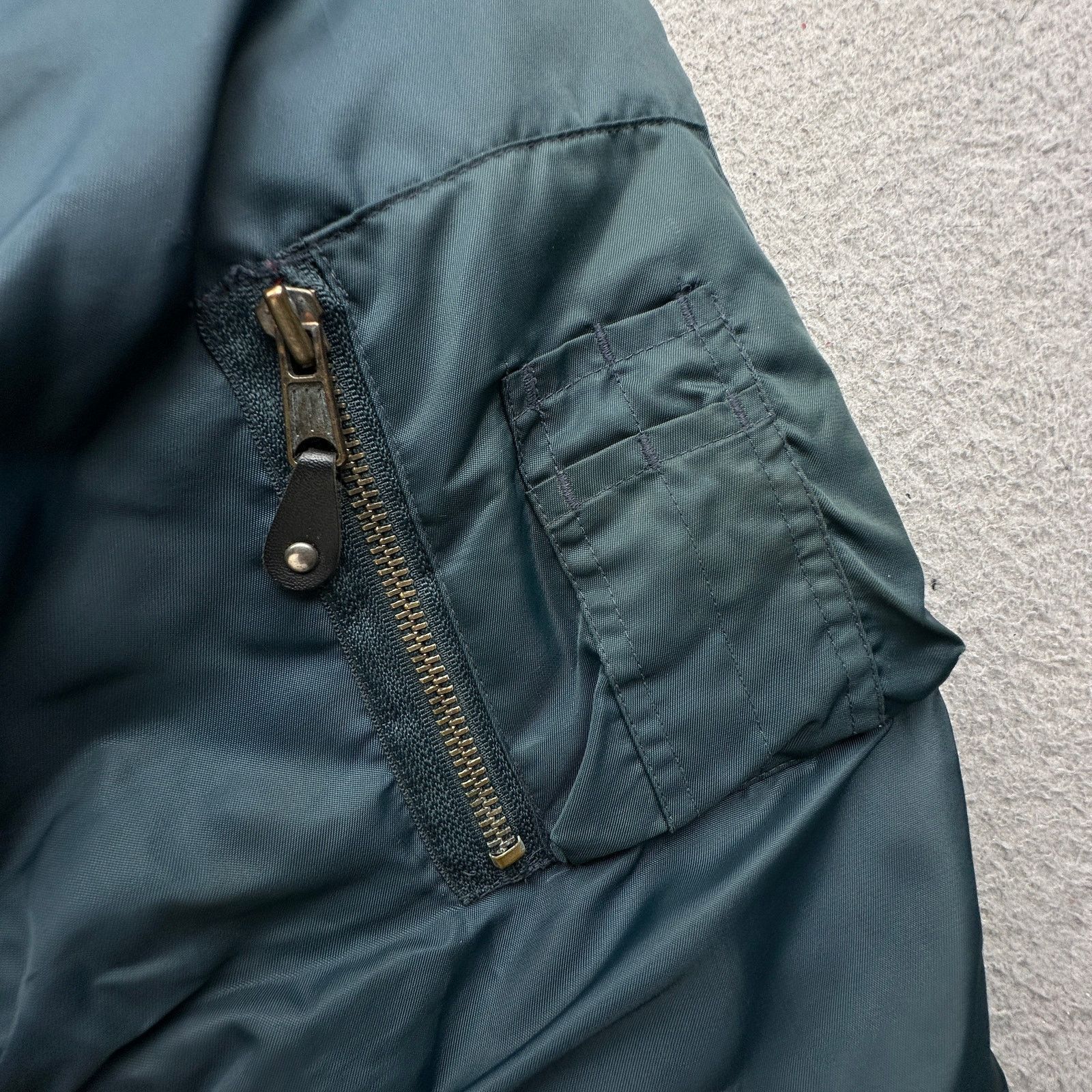 Other Vintage MA-1 Flyers Intermediate Flight Bomber Jacket Large Size US L / EU 52-54 / 3 - 16 Thumbnail