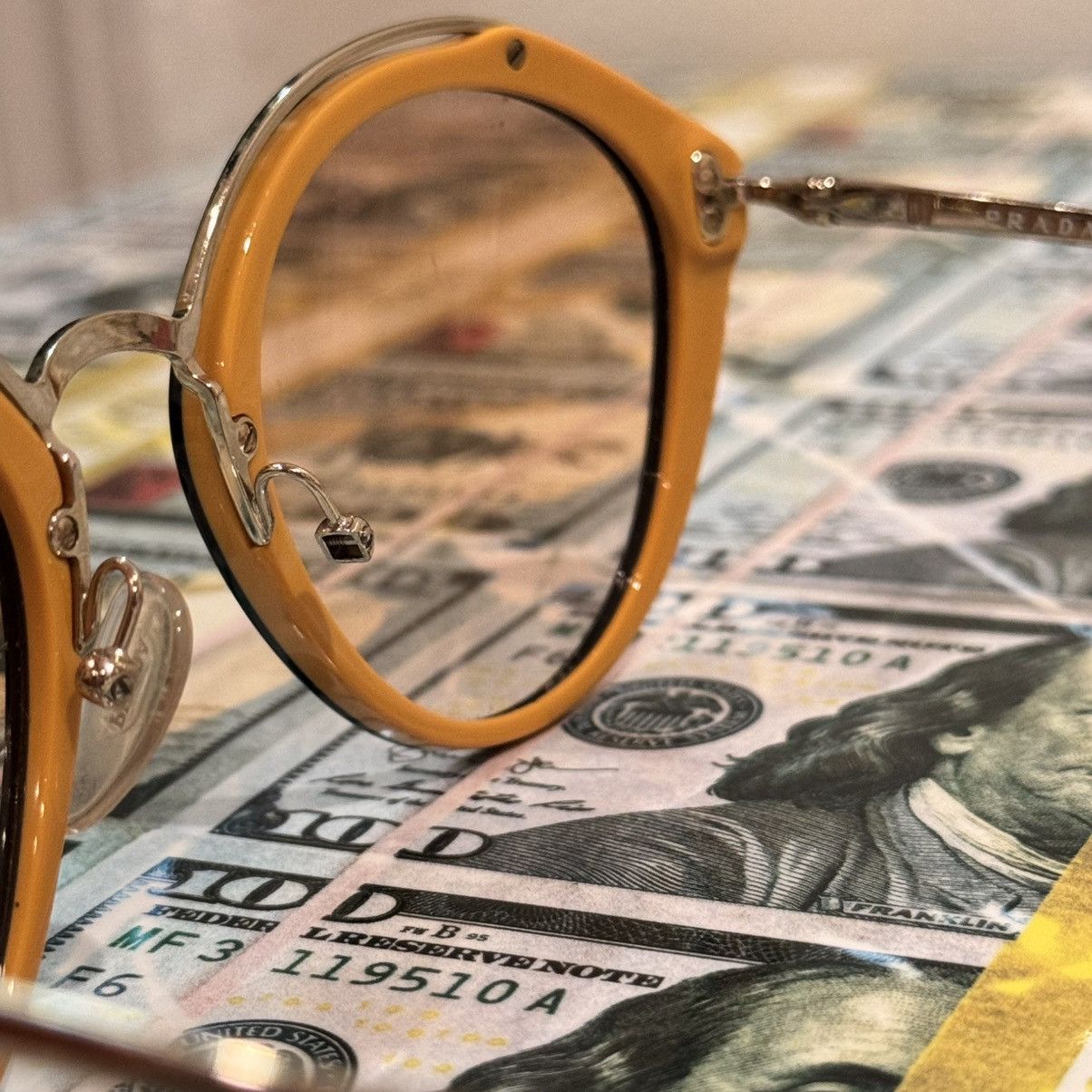 Prada Prada black and gold sunglasses Size ONE SIZE - 5 Thumbnail