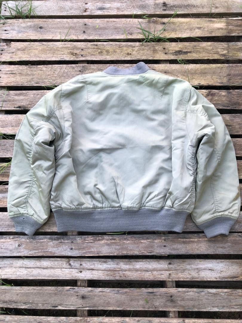 Vintage Vintage Military Reversible Bomber Jacket Distressed Size US L / EU 52-54 / 3 - 3 Thumbnail