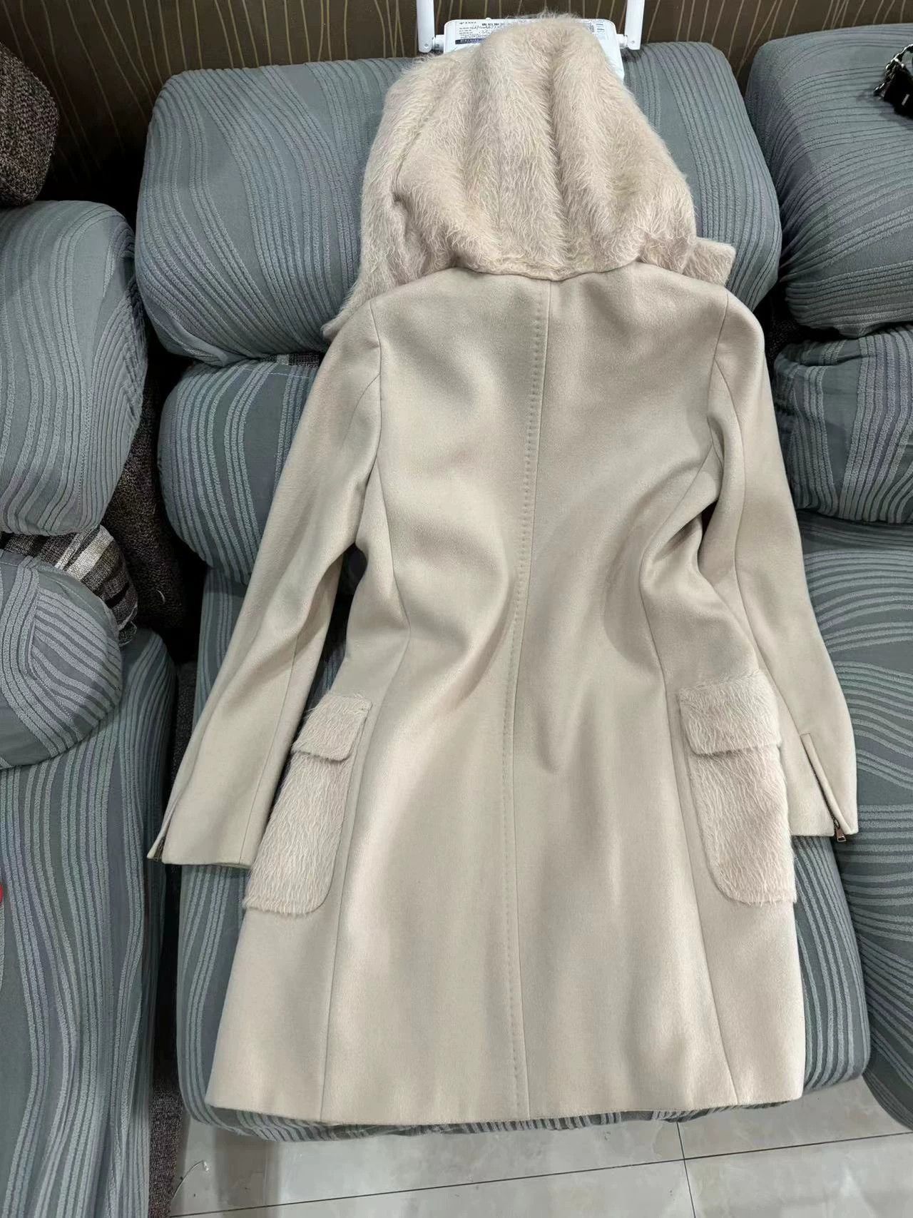 Max Mara Max Mara Authentic Camel Hair Coat Women's 36 Size XS / US 0-2 / IT 36-38 - 2 Thumbnail