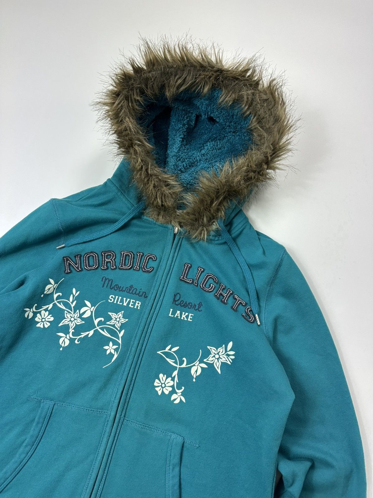 Japanese Brand Abercrombie Fitch Style Faux Fur Hoodie Women's Size M / US 6-8 / IT 42-44 - 6 Thumbnail